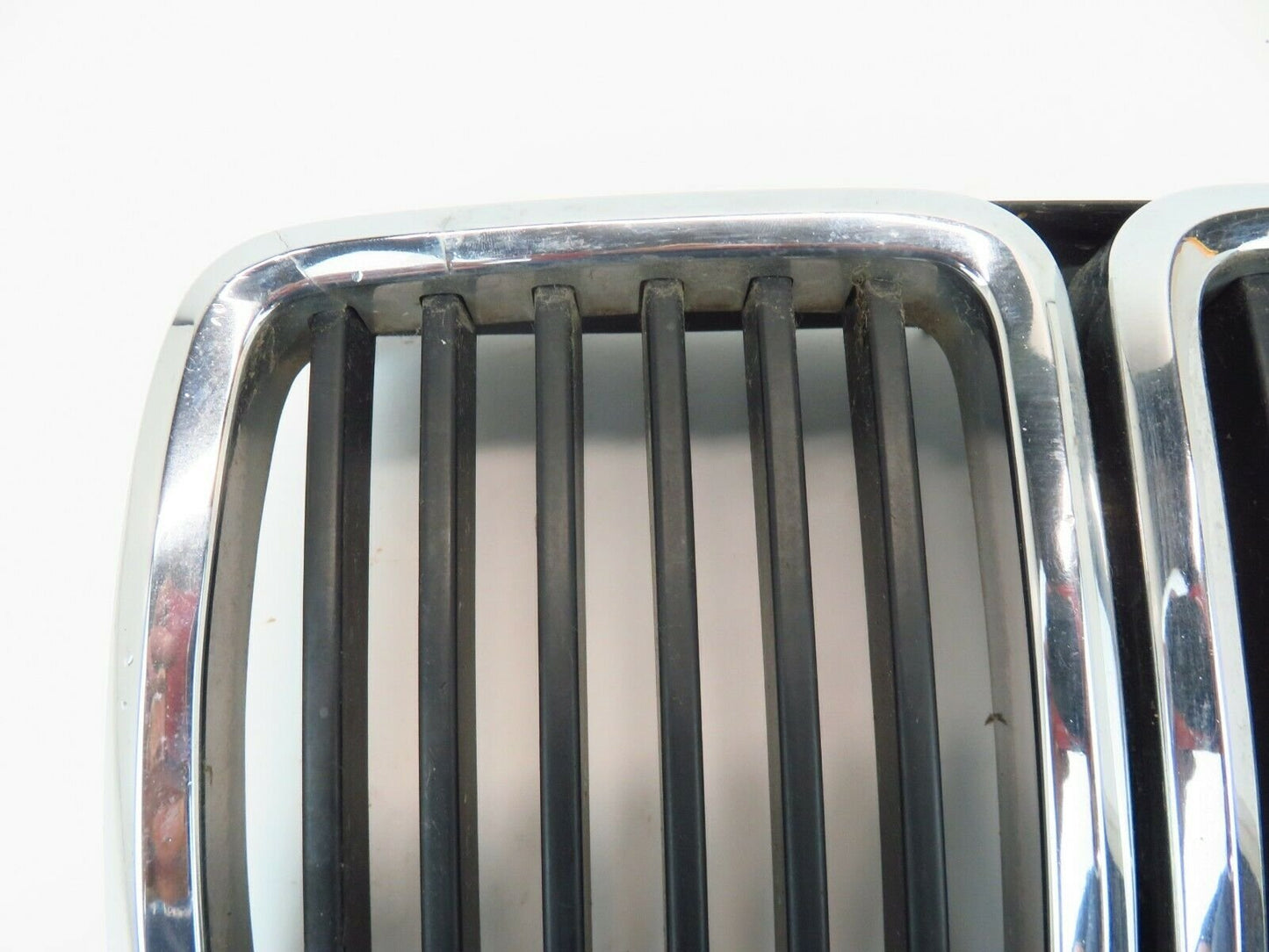 1988-1991 BMW 325ix Center Grille Grill Middle Chrome OEM 88-91