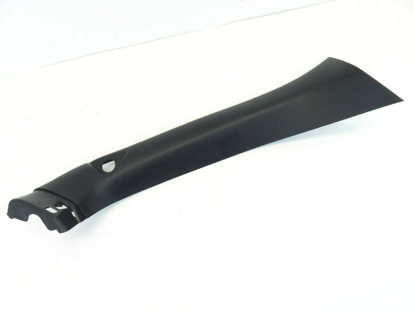 2015-2019 Subaru Outback Driver Rear Hatch Trim Panel Side LH Lift Gate 15-19