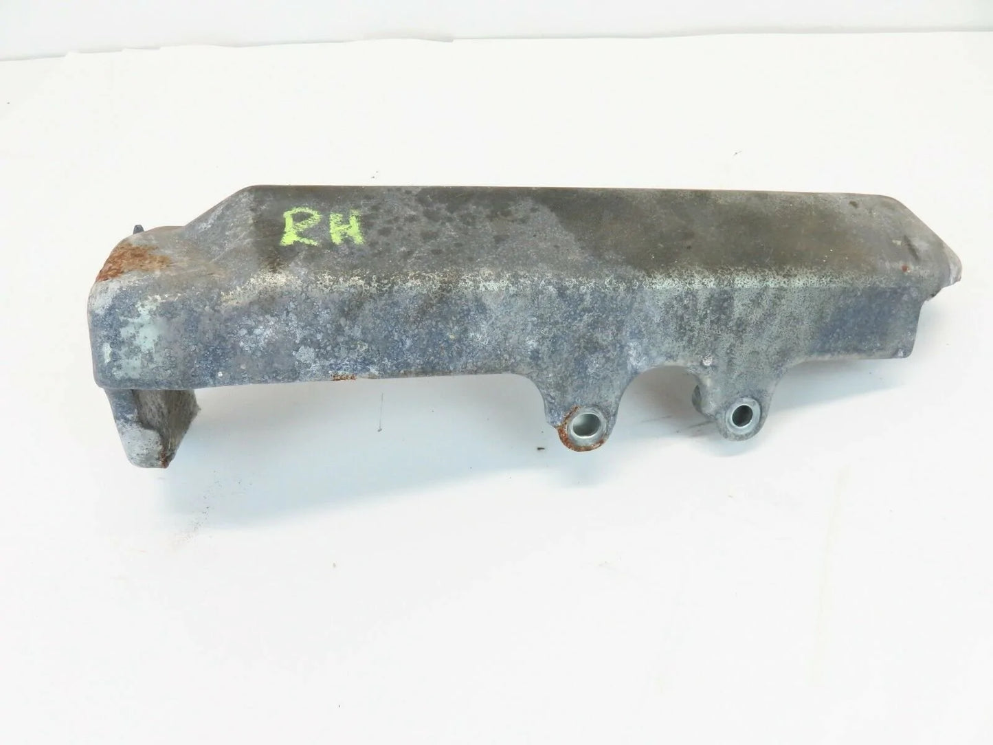 2015-2019 Subaru Legacy Outback Intake Manifold Protector Fuel Cover 3.6L RH