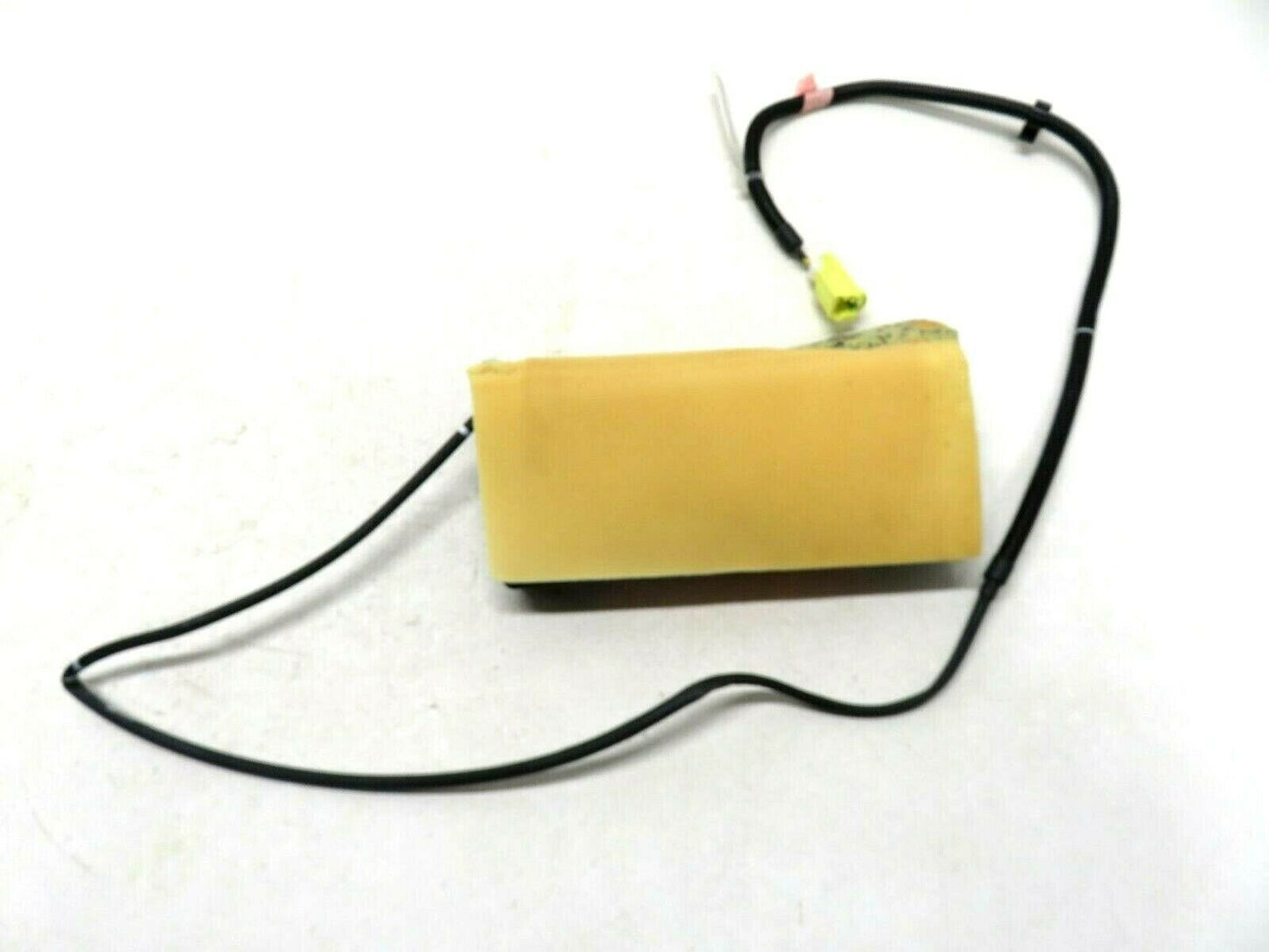 2007-2008 Subaru Forester Passenger Front Seat Bag Inflator RH Right 07-08
