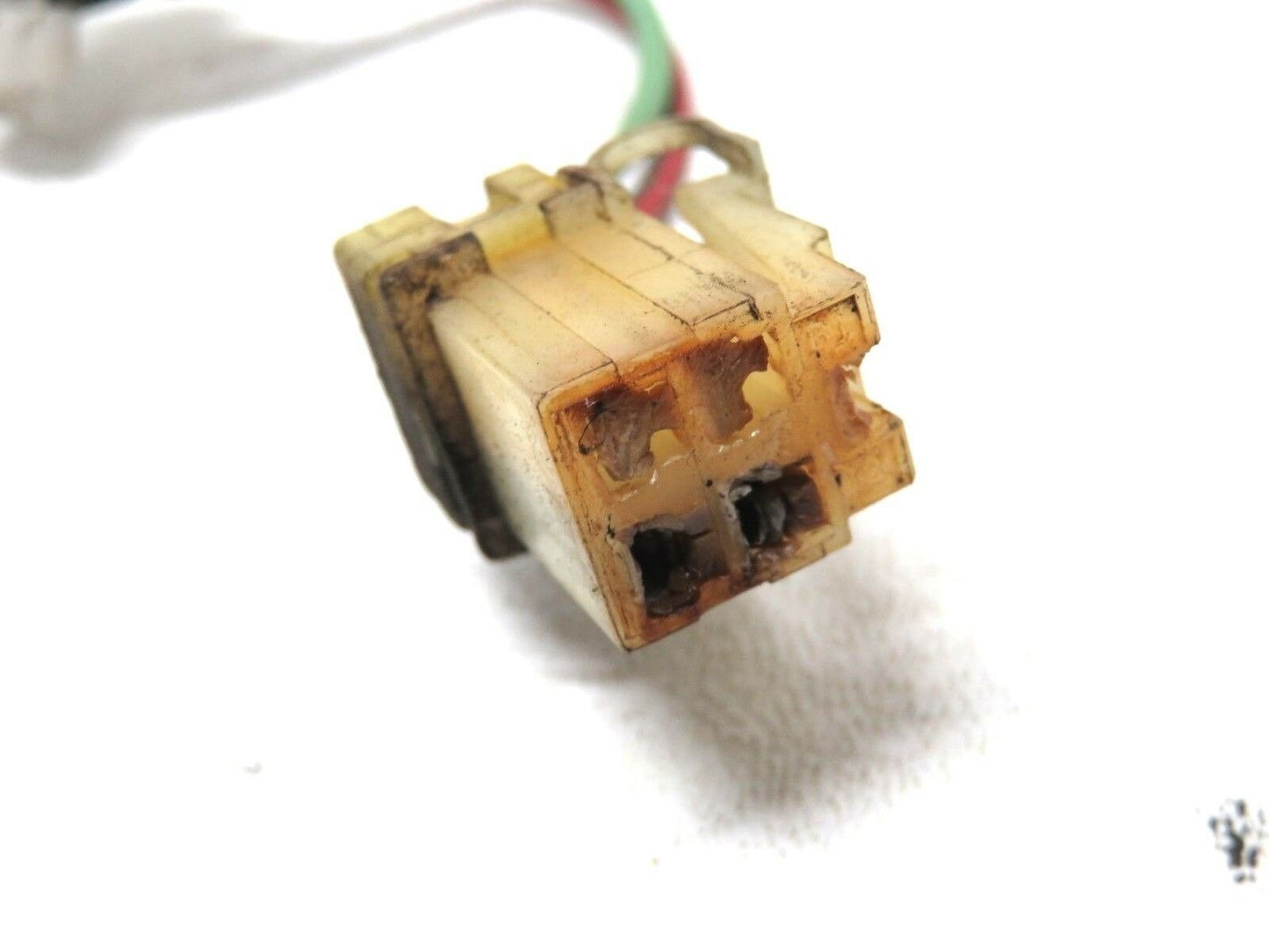 98-02 Subaru Forester Rear Door Wiring Harness Driver or Passenger 81822FC000