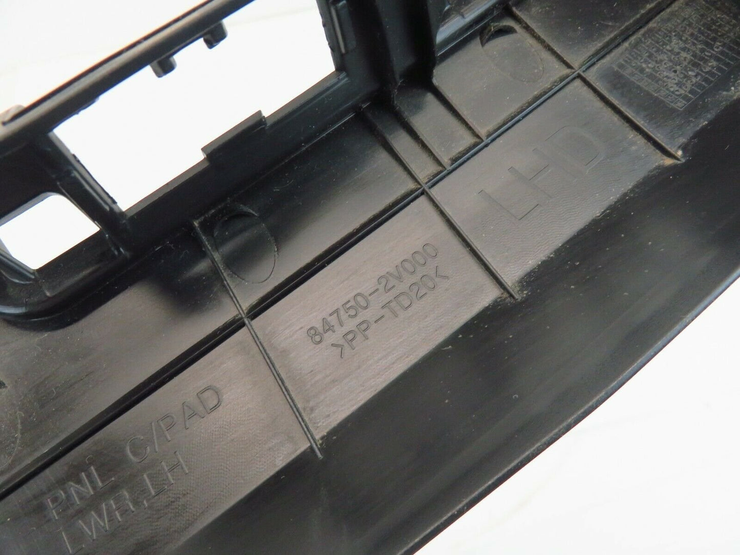 2013-2017 Hyundai Veloster Lower Dash Kick Panel Knee Cover Driver 13-17