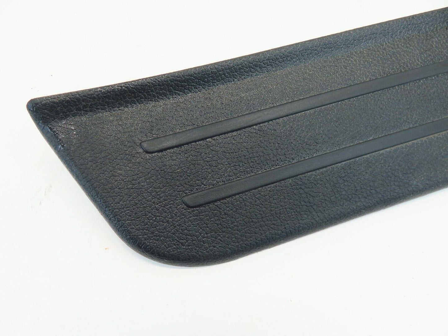 12-17 Hyundai Veloster Passenger Door Sill Step Scuff Plate Rear RH 85895-2V000