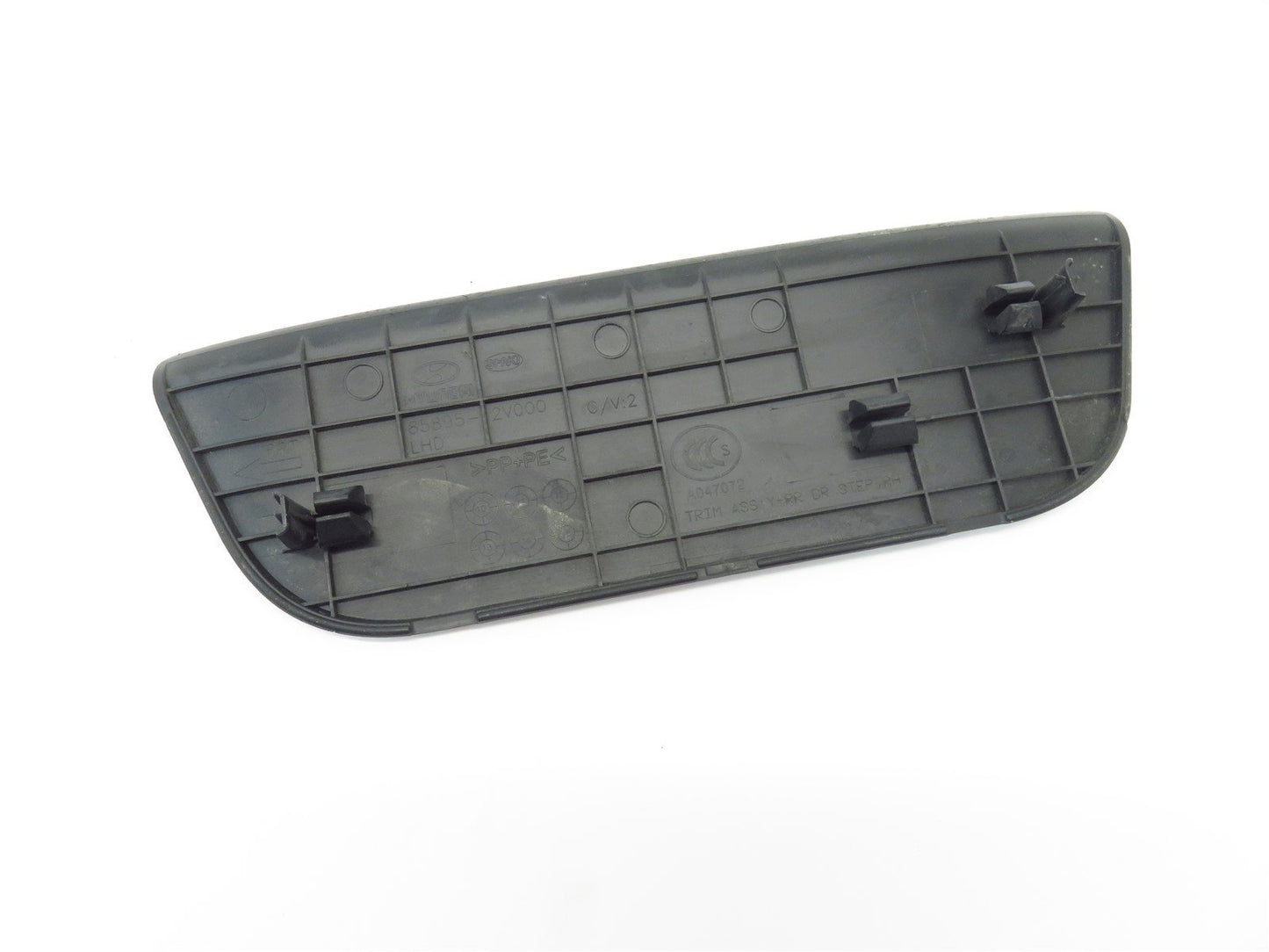 12-17 Hyundai Veloster Passenger Door Sill Step Scuff Plate Rear RH 85895-2V000