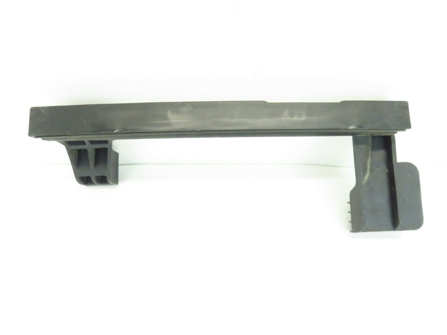 2013-2017 Hyundai Veloster Passenger Front Door Channel Assembly RH 82560-2V000