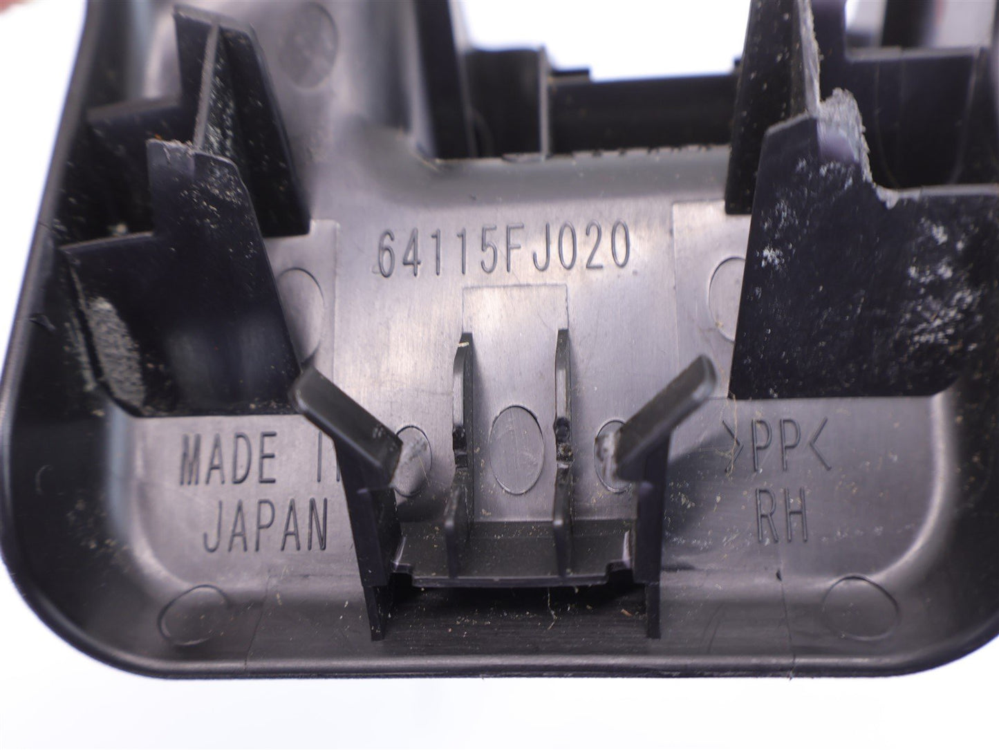 2015-2019 Subaru WRX Front Seat Rail Cap 64115FJ020 Trim Track RH Passenger