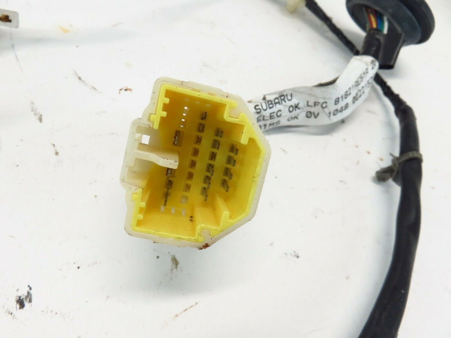 2000-2002 Subaru Legacy Outback Passenger Front Door Wiring Harness 81821AE51A