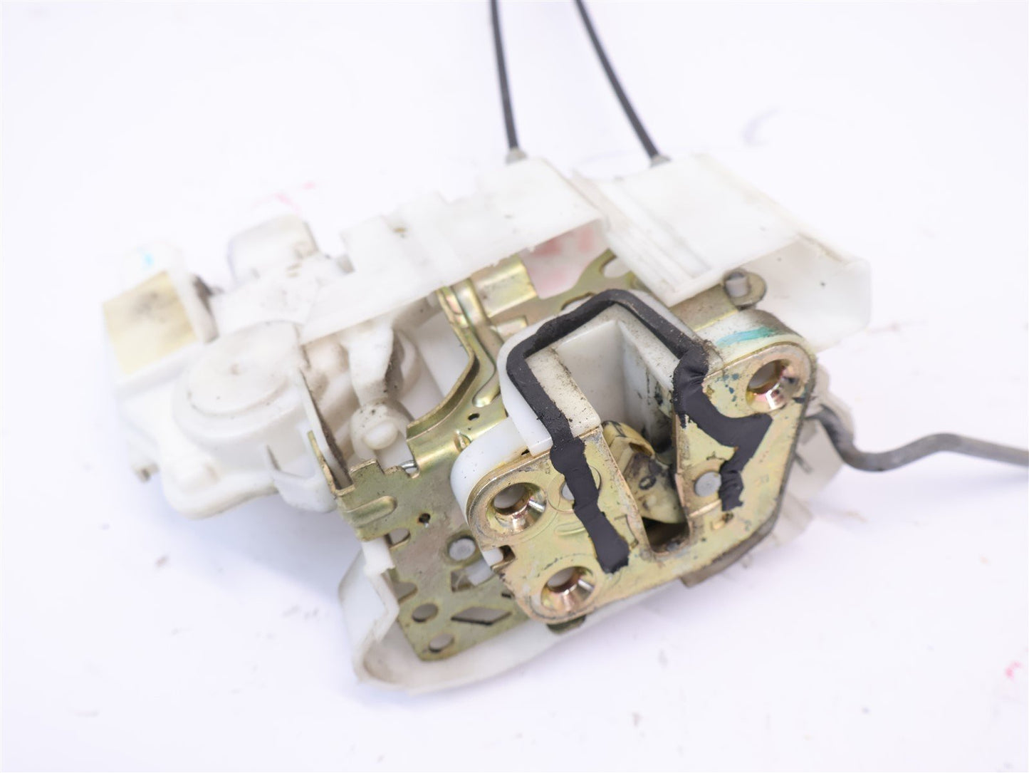 2005-2009 Subaru Legacy & Outback Passenger Front Door Lock Actuator Latch RH