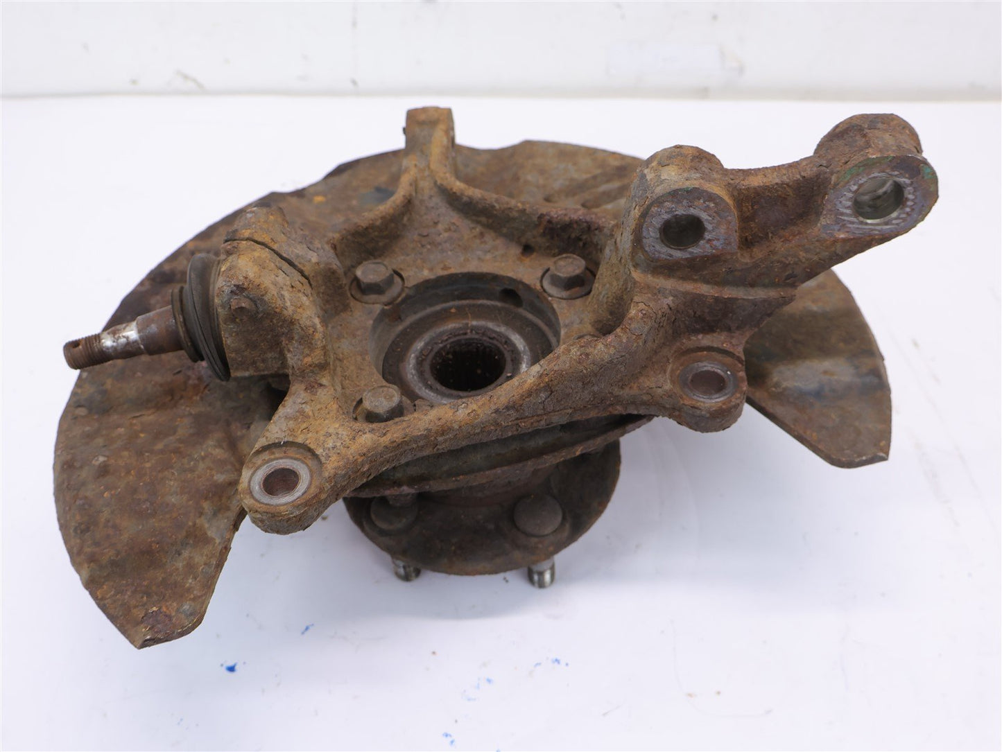 2005-2014 Subaru Legacy Passenger Front Spindle Knuckle Hub Assembly RH OEM