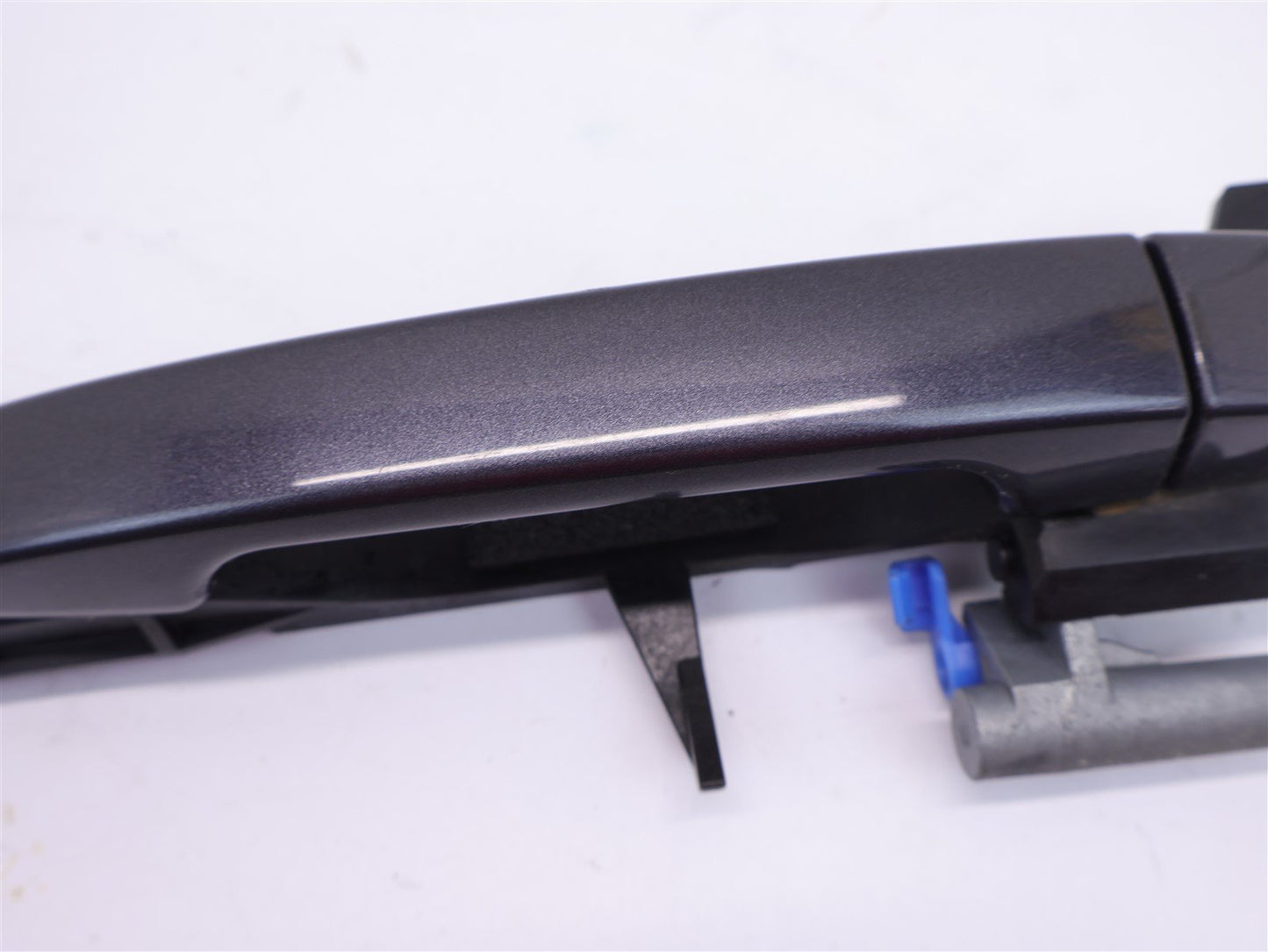 2010-2014 Subaru Legacy Outback Passenger Front Door Handle Exterior RH Gray