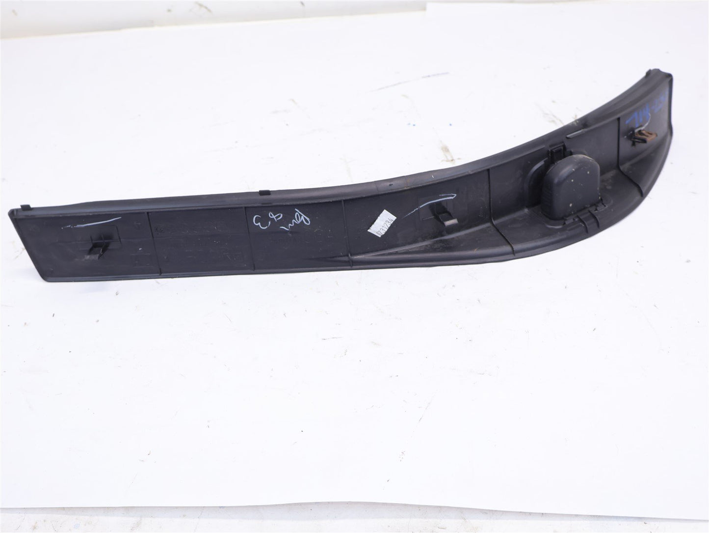 2010-2014 Subaru Legacy Outback Passenger Rear Door Sill Trim RH 94061AJ06A