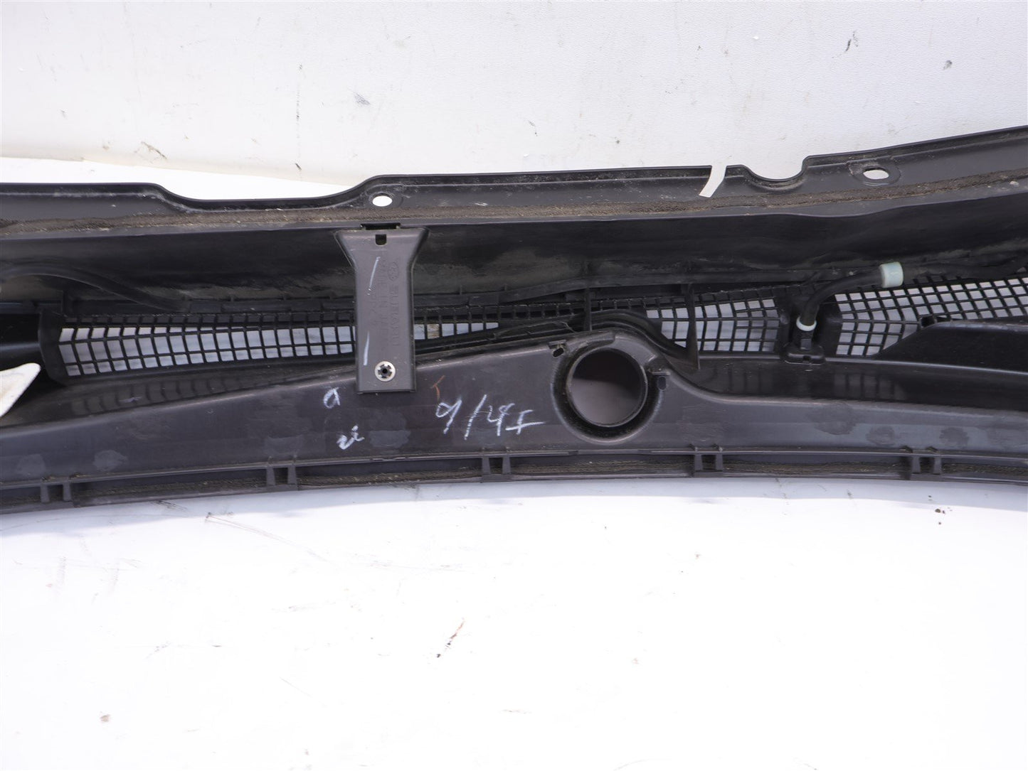 2009-2013 Subaru Forester Wiper Windshield Vent Cowl Trim Panel 09-13
