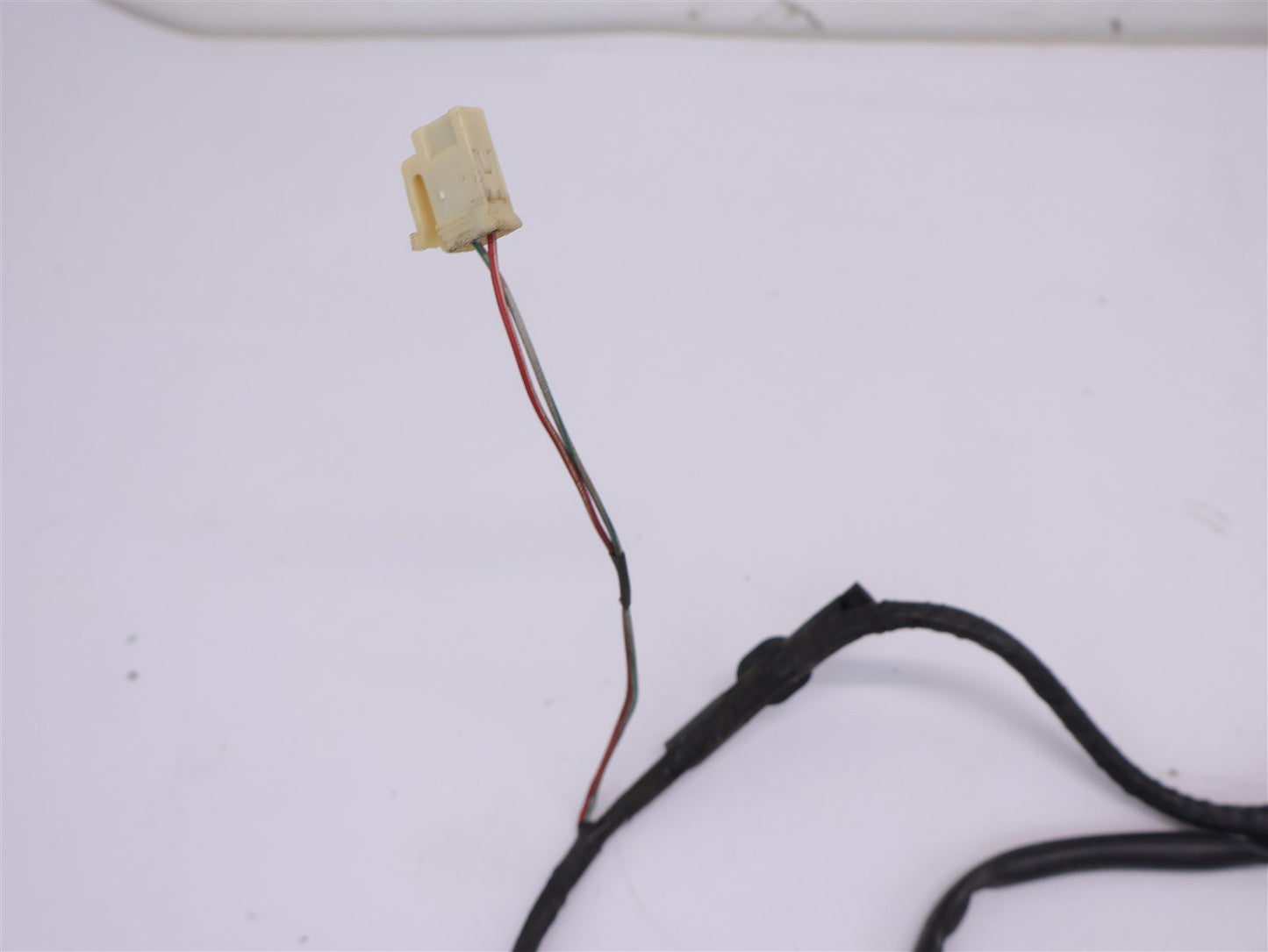 2009-2013 Subaru Forester Passenger Door Wiring Harness Rear 81822SC000 RH 09-13