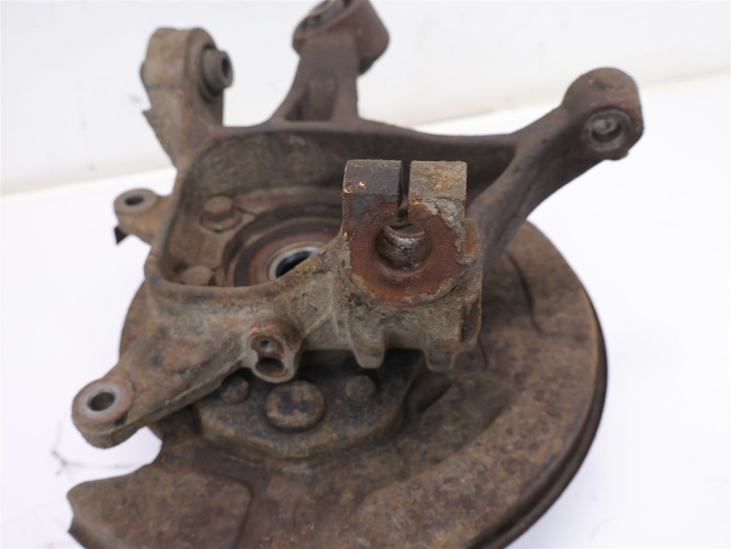 2010-2013 Subaru Forester Passenger Rear Spindle Knuckle Wheel 85k RH 10-13