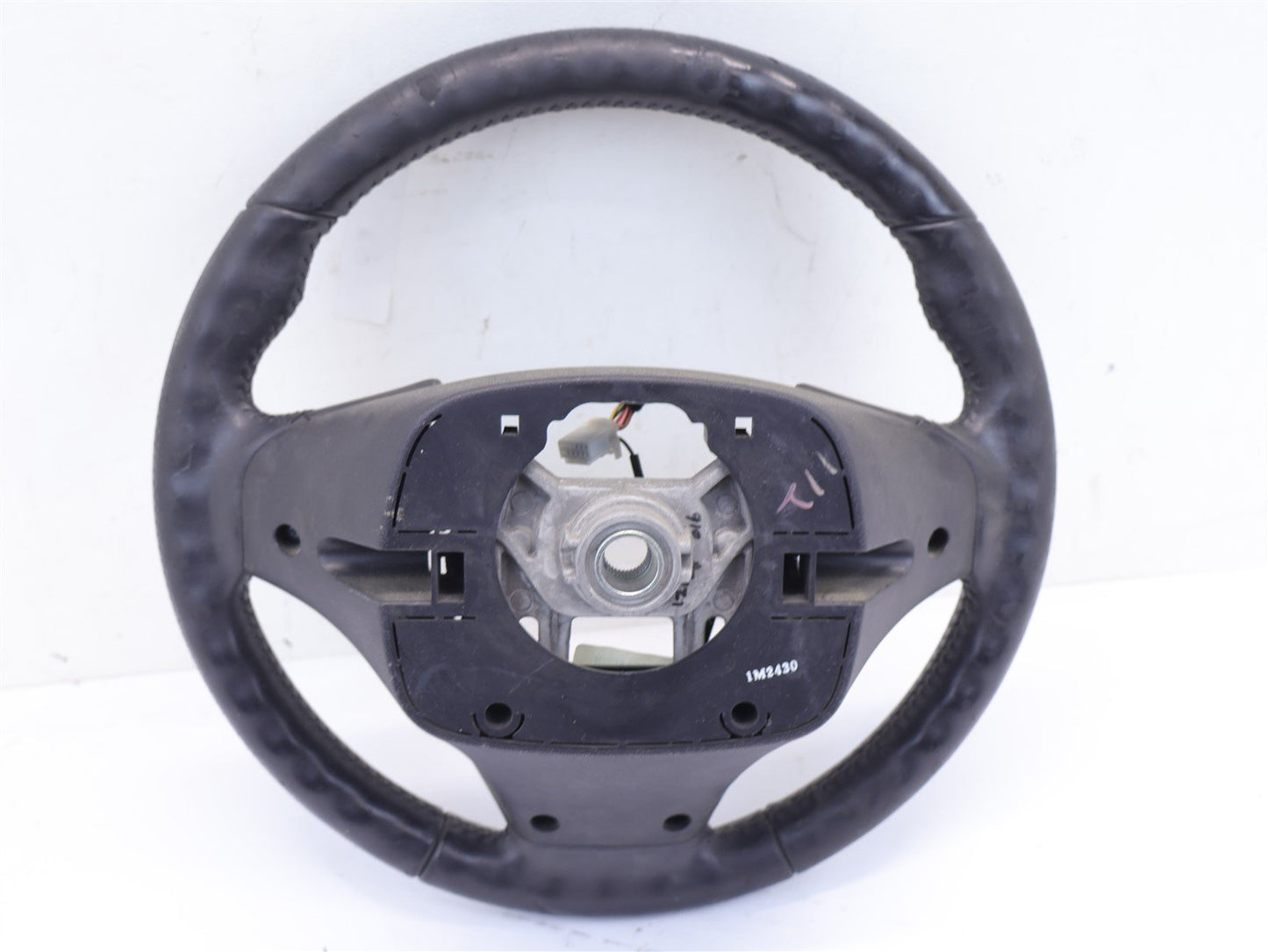 2012 Hyundai Genesis Coupe Steering Wheel w/ Cruise & Radio Controls Leather 12