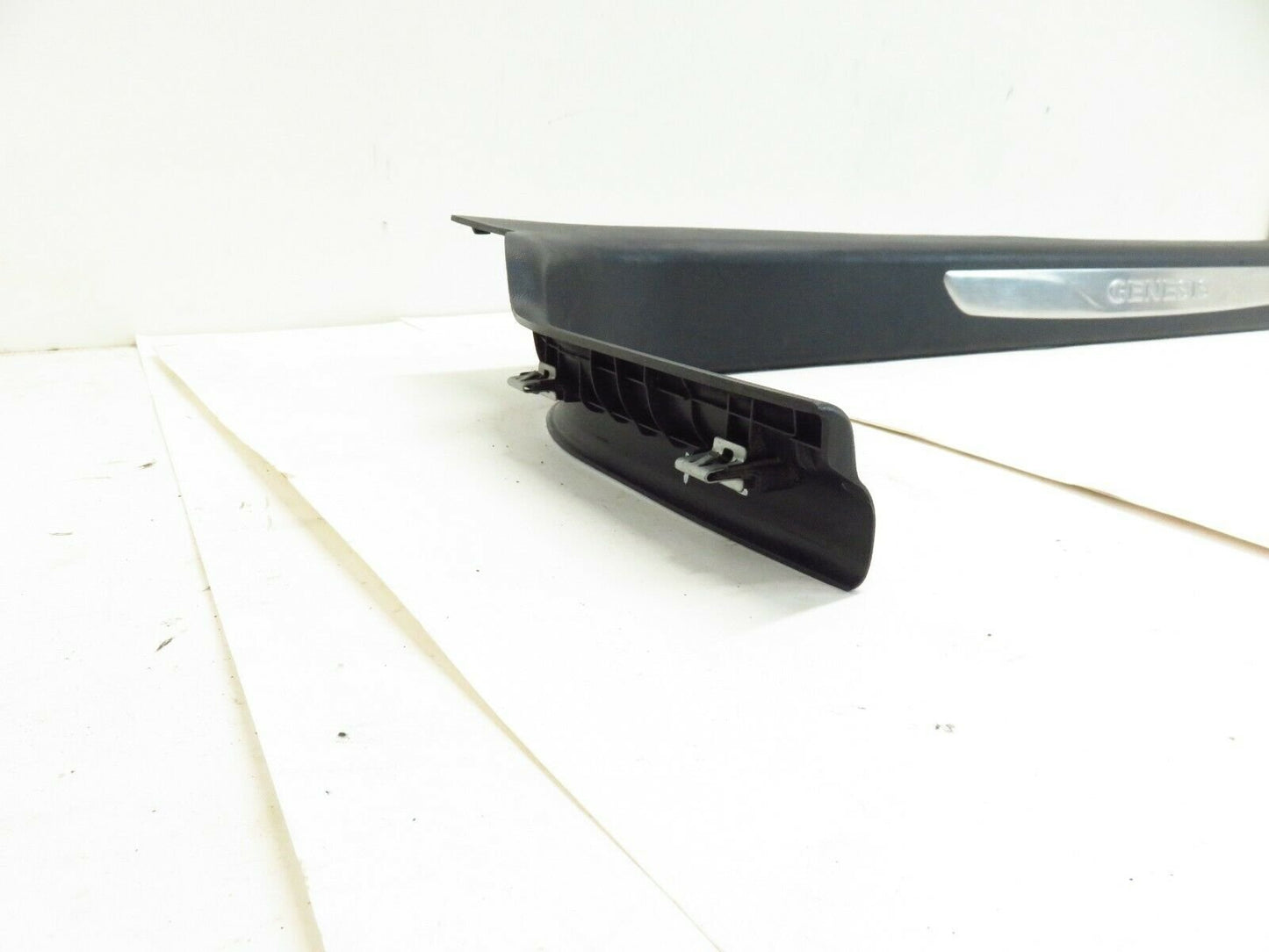 2009-2012 Hyundai Genesis Coupe Driver Door Sill LH Trim 85871-2M100 09-12