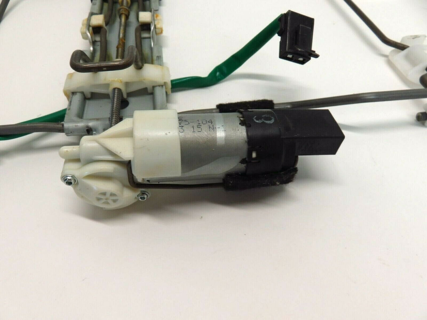 2013-2017 Hyundai Veloster Turbo Driver Front Seat Motor 88340-2V100 LH 13-17