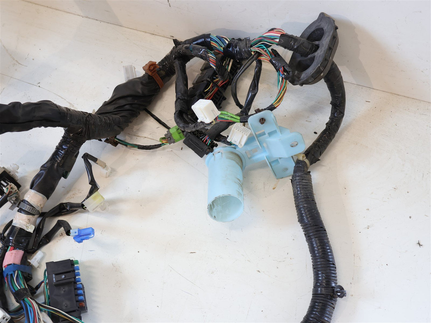 2013 Subaru XV Crosstrek Engine Bay Wiring Harness Compartment 81402FJ011 OEM 13