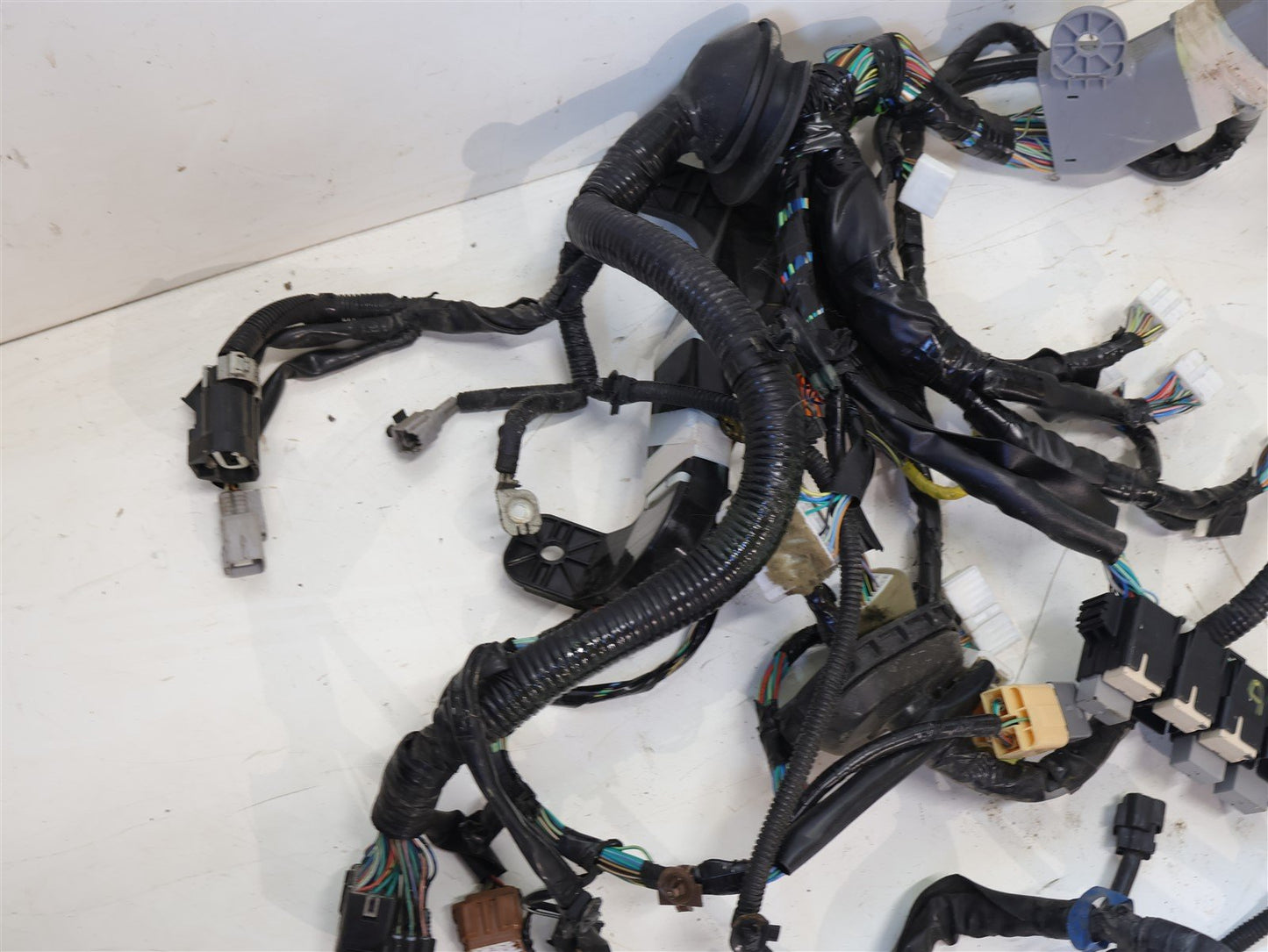 2013 Subaru XV Crosstrek Engine Bay Wiring Harness Compartment 81402FJ011 OEM 13