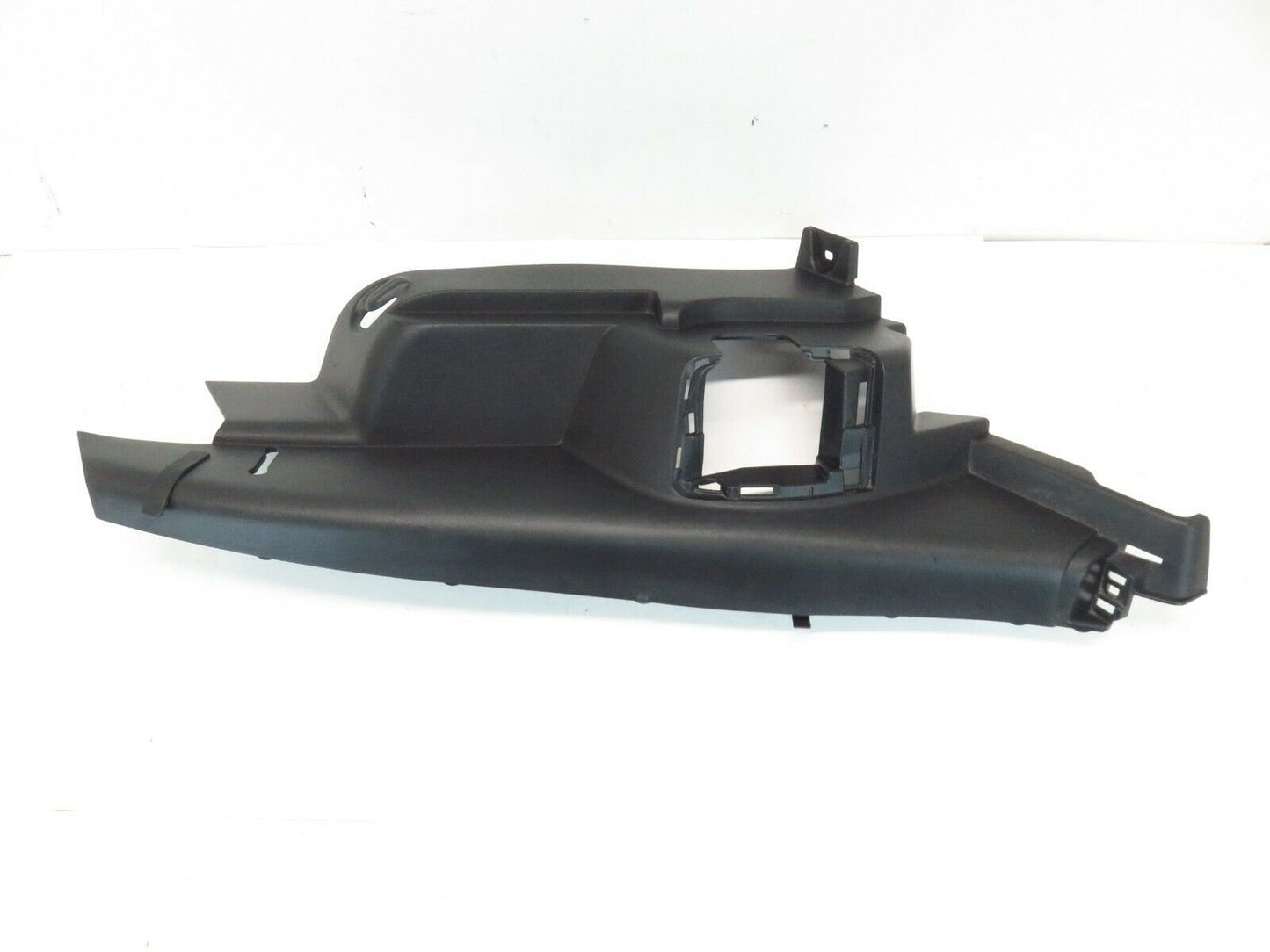 2018-2019 Nissan Kicks Passenger Quarter Panel Trim RH Lower 84952-5RB0A OEM