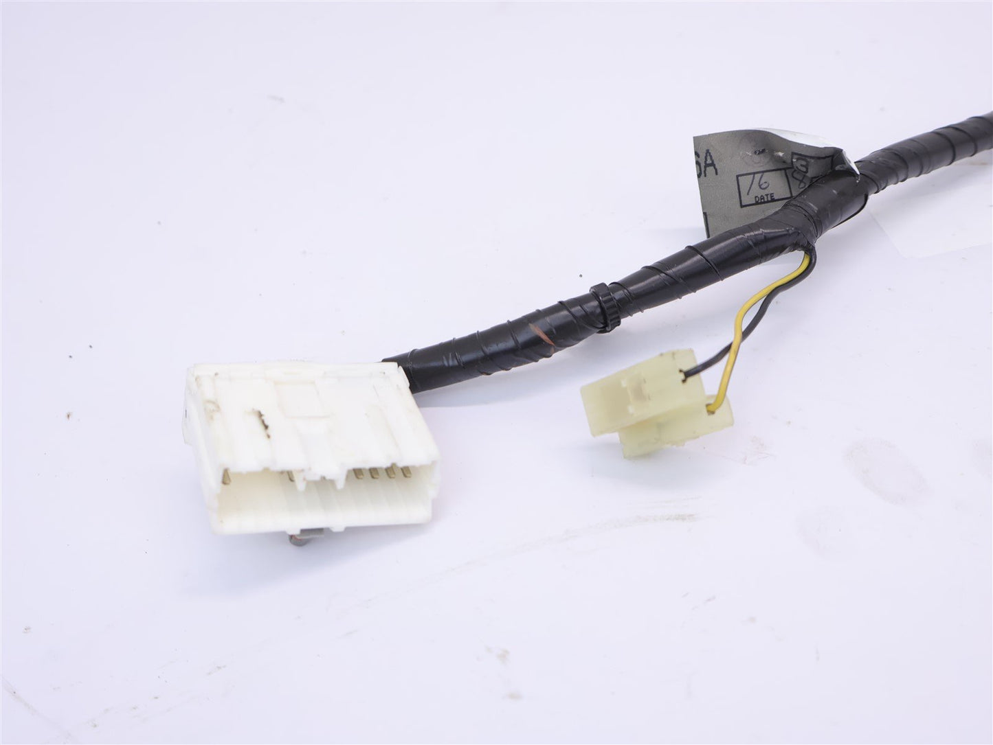 2005-2006 Subaru Legacy GT Center Console Adapter Wiring Harness Cord 81870AG06A