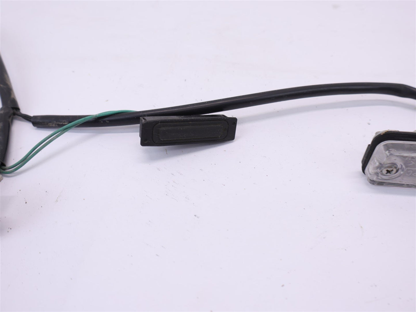 2010-2014 Subaru Outback Rear license Plate Light Housing Lamp Hatch 10-14