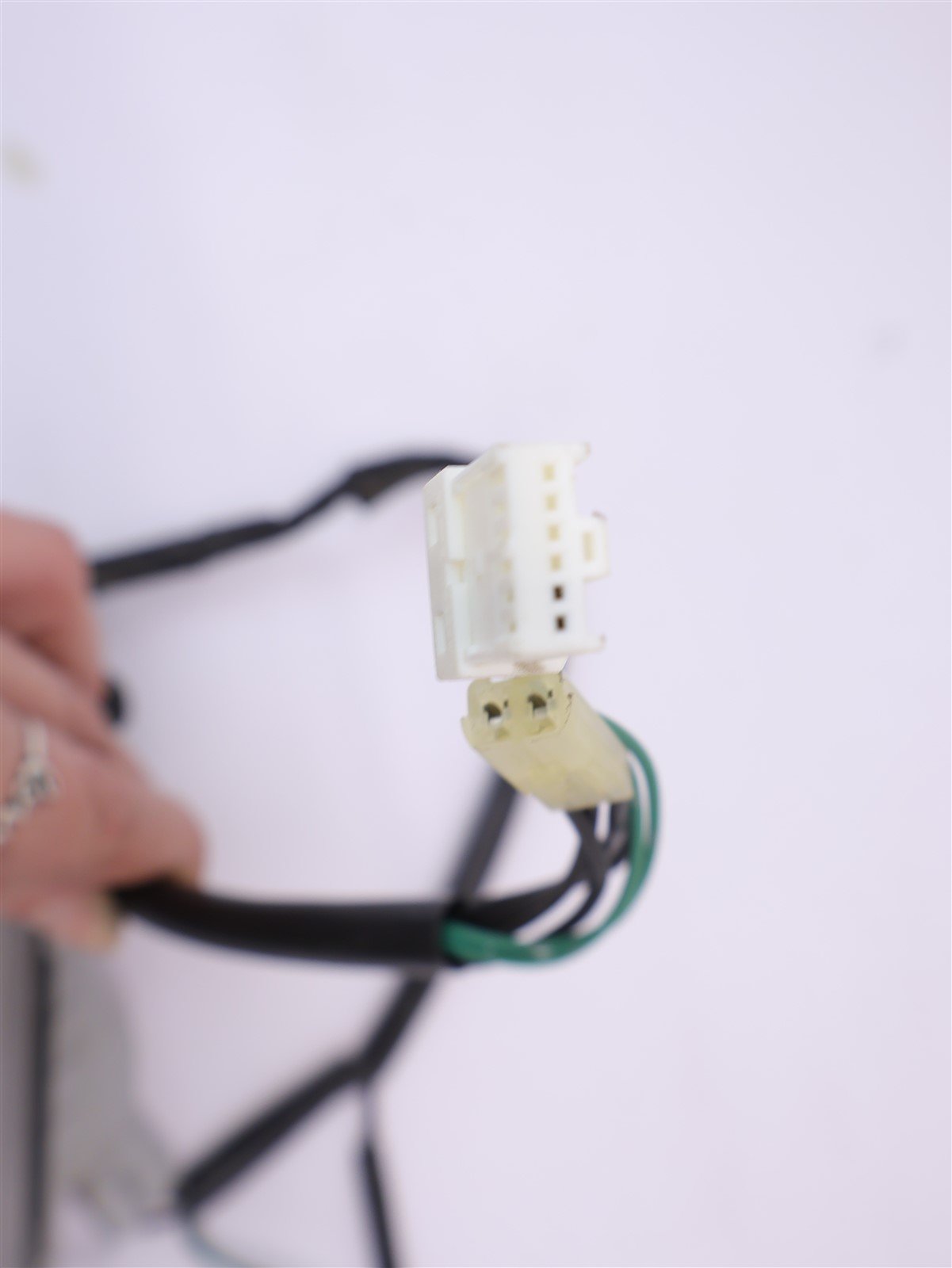 2010-2014 Subaru Outback Rear license Plate Light Housing Lamp Hatch 10-14