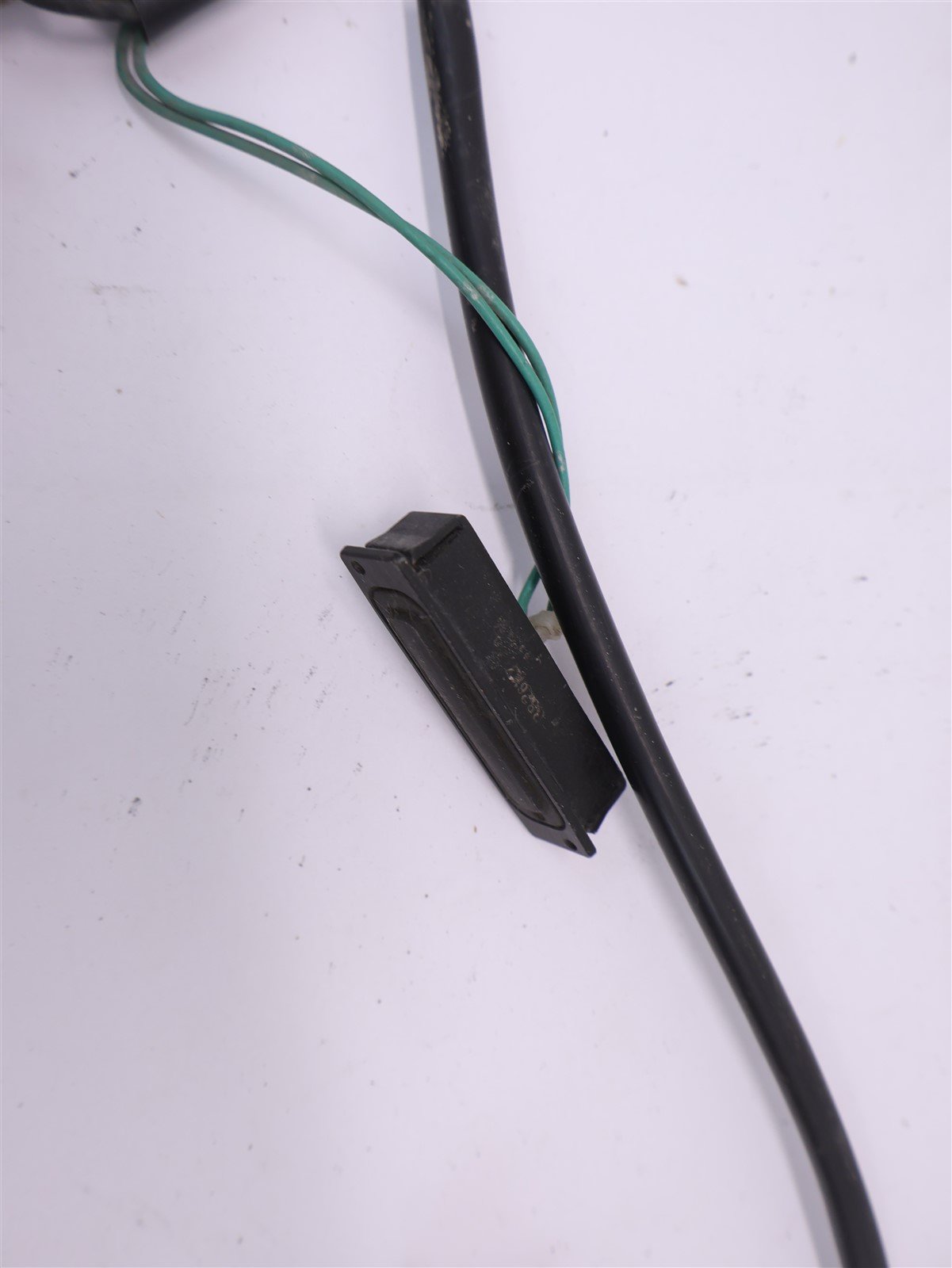 2010-2014 Subaru Outback Rear license Plate Light Housing Lamp Hatch 10-14