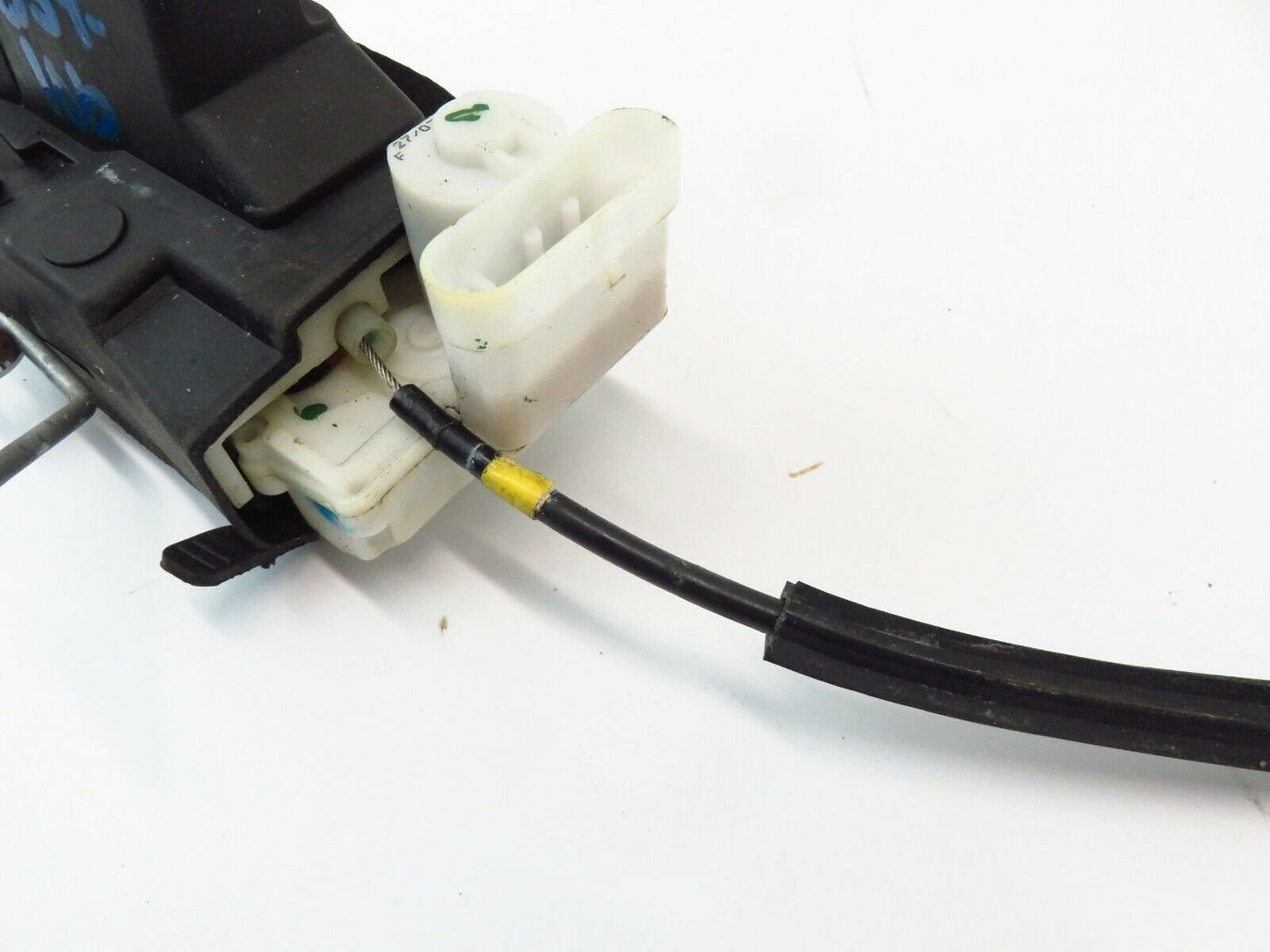 2006 Maserati Quattroporte Passenger Front Door Lock Actuator RH M139 03-12