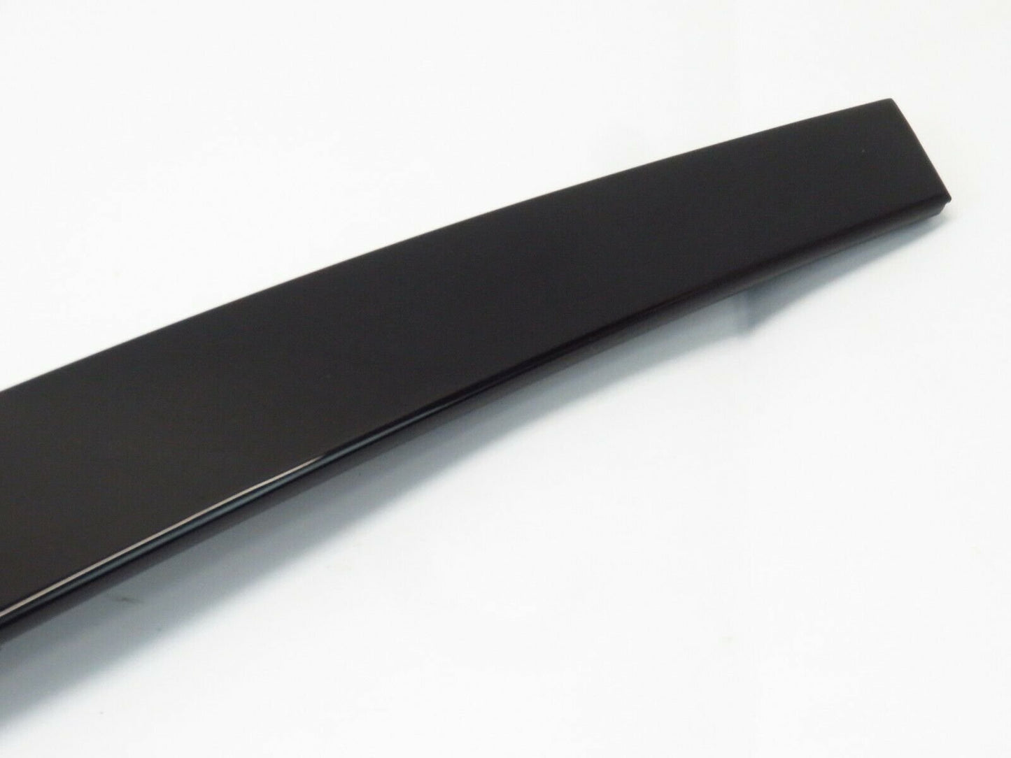 2006 Maserati Quattroporte Passenger Rear Pillar Trim Exterior RH Cover 2004-08