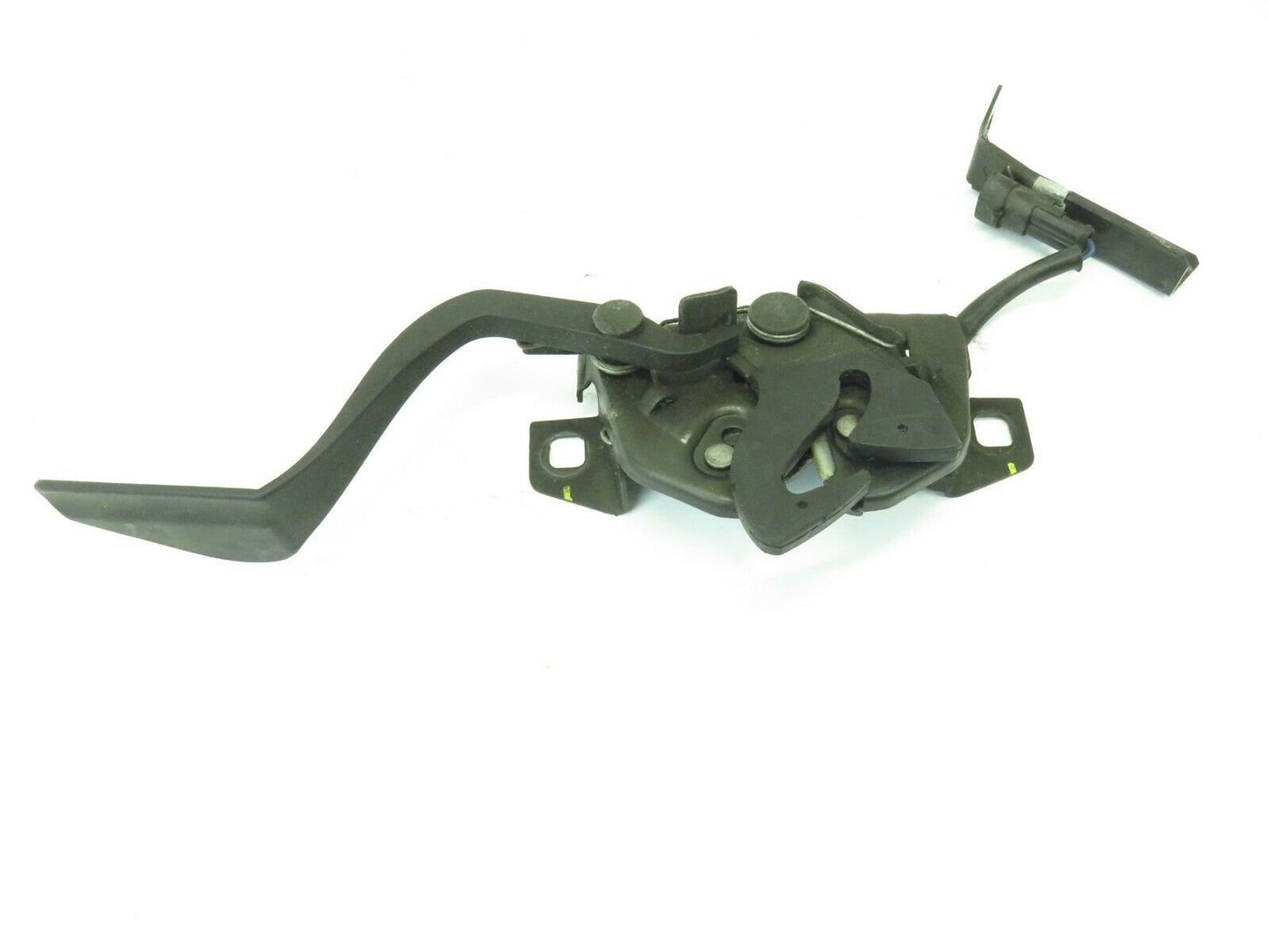 2006 Maserati Quattroporte Hood Lock Latch Catch Assembly 04-08 OEM M139