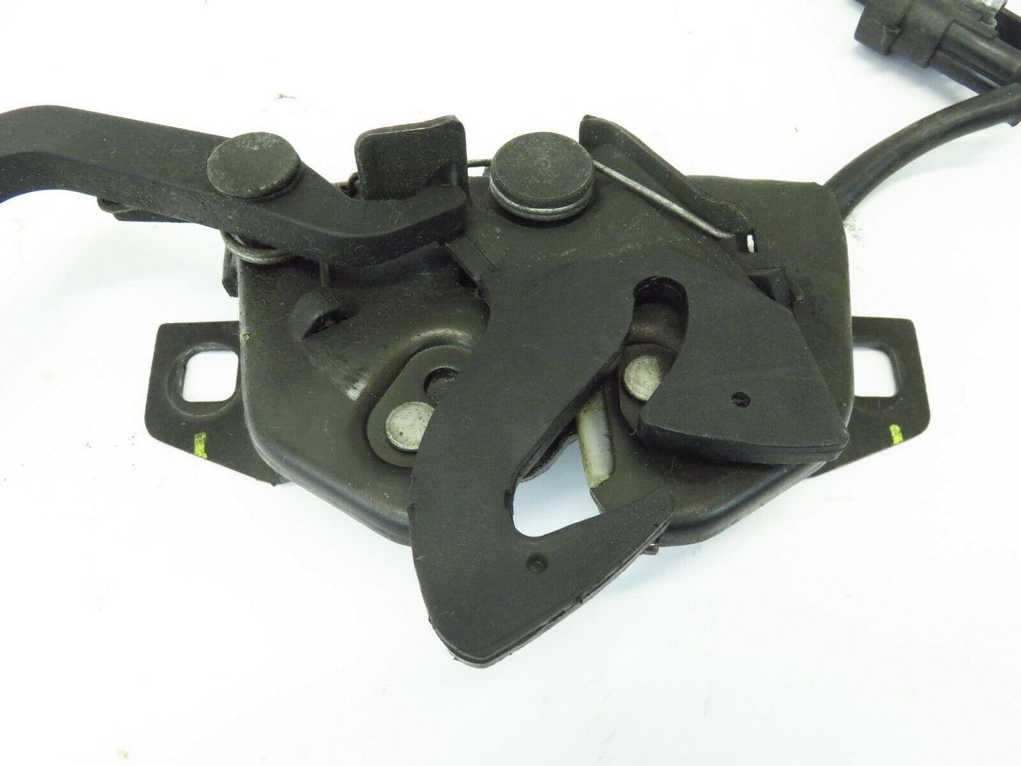 2006 Maserati Quattroporte Hood Lock Latch Catch Assembly 04-08 OEM M139