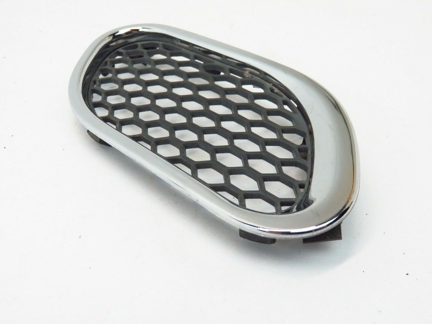 2003-2012 Maserati Quattroporte Fender Vent Grille Driver LH Front OEM 03-12