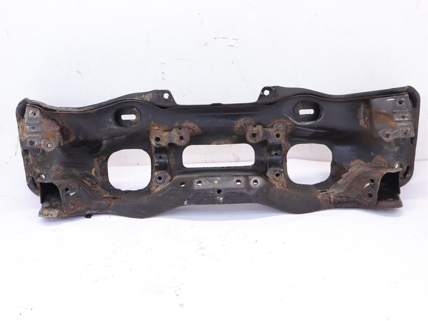 2005-2009 Subaru Legacy GT Front Subframe Engine Crade Crossmember 2.5L Turbo