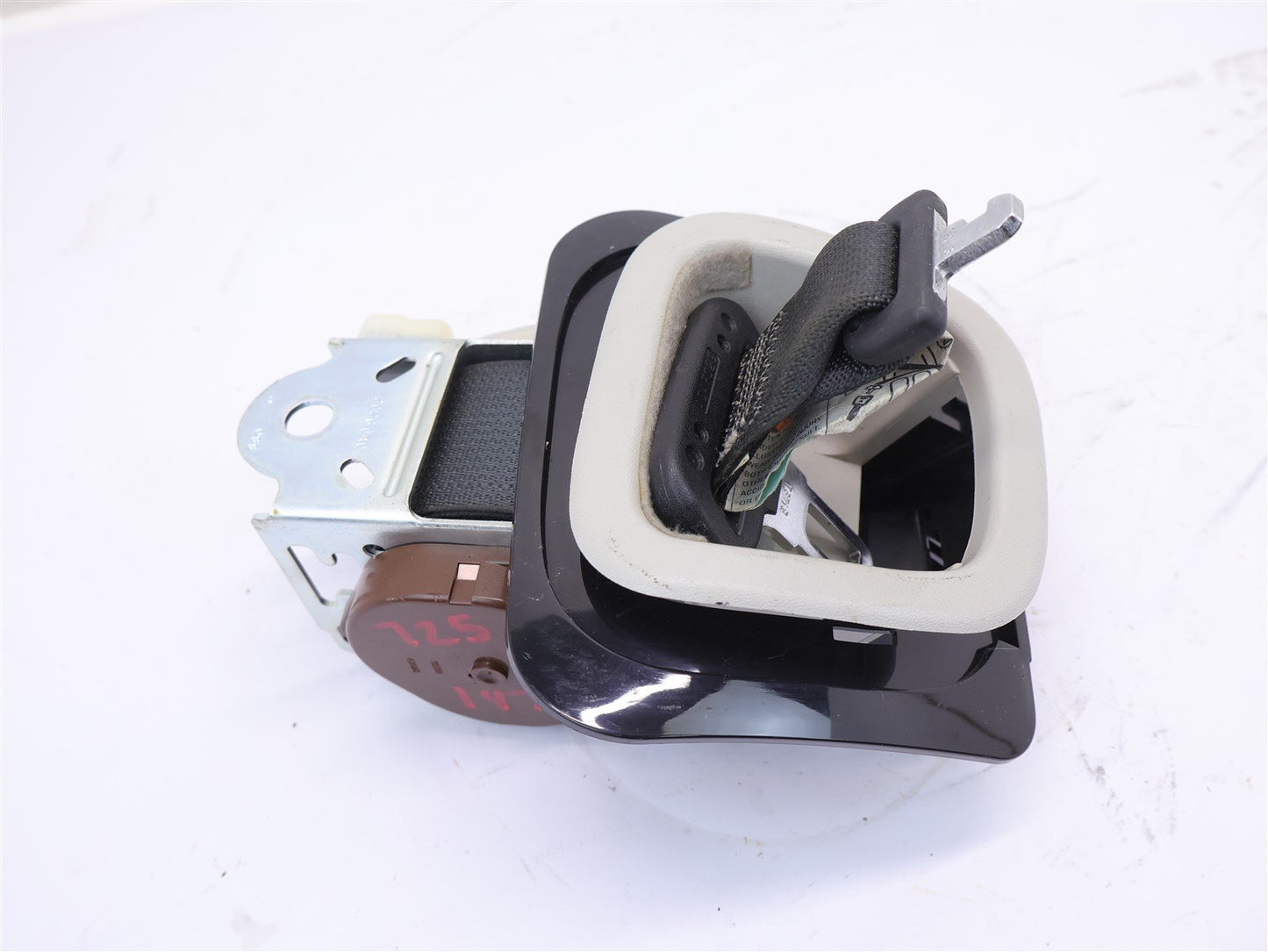 2013-2014 Subaru Outback Center Rear Seat Belt Assembly Middle Black 13-14