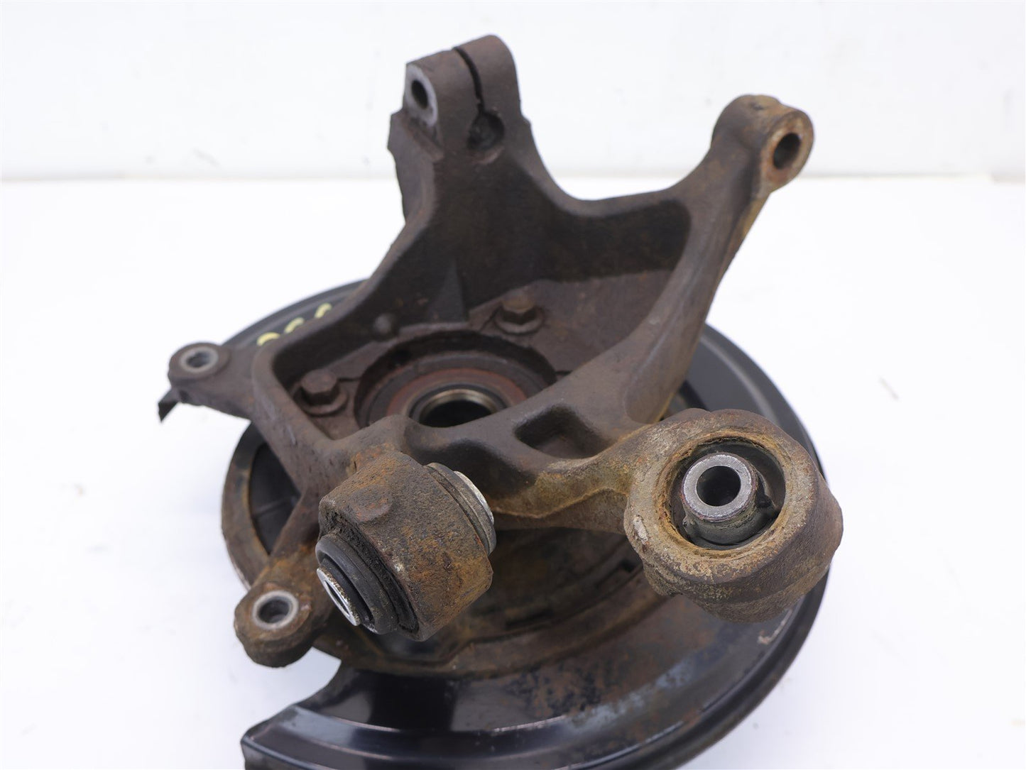 2010-2014 Subaru Legacy & Outback Driver Rear Spindle Knuckle Assembly LH 635208
