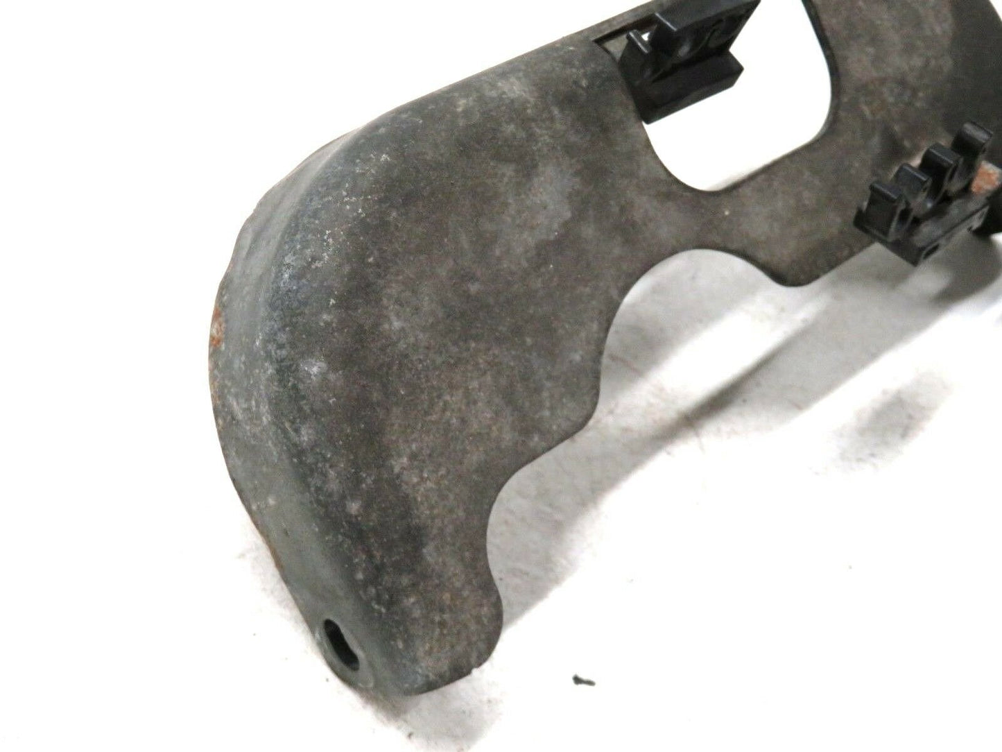 2005 Subaru Legacy Intake Manifold Fuel Injector Protector Cover Side OEM 05