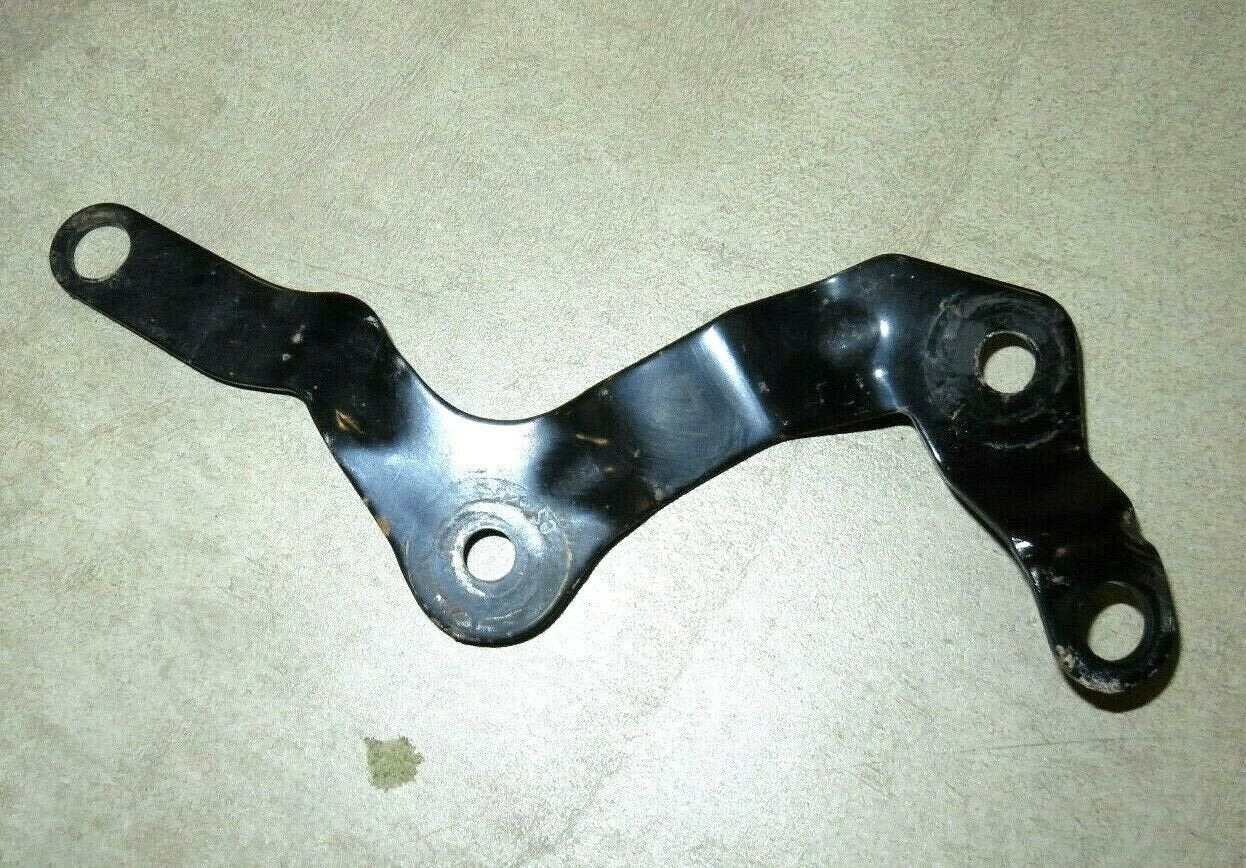 2013-2015 Subaru XV Crosstrek Steering Rack Bracket Passenger Mount Clamp RH OEM