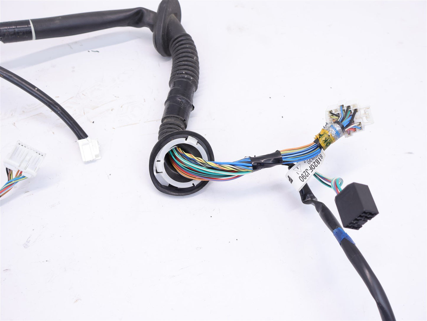 2016-2017 Subaru Crosstrek Driver Front Door Wiring Harness 81820FJ290 LH 16-17