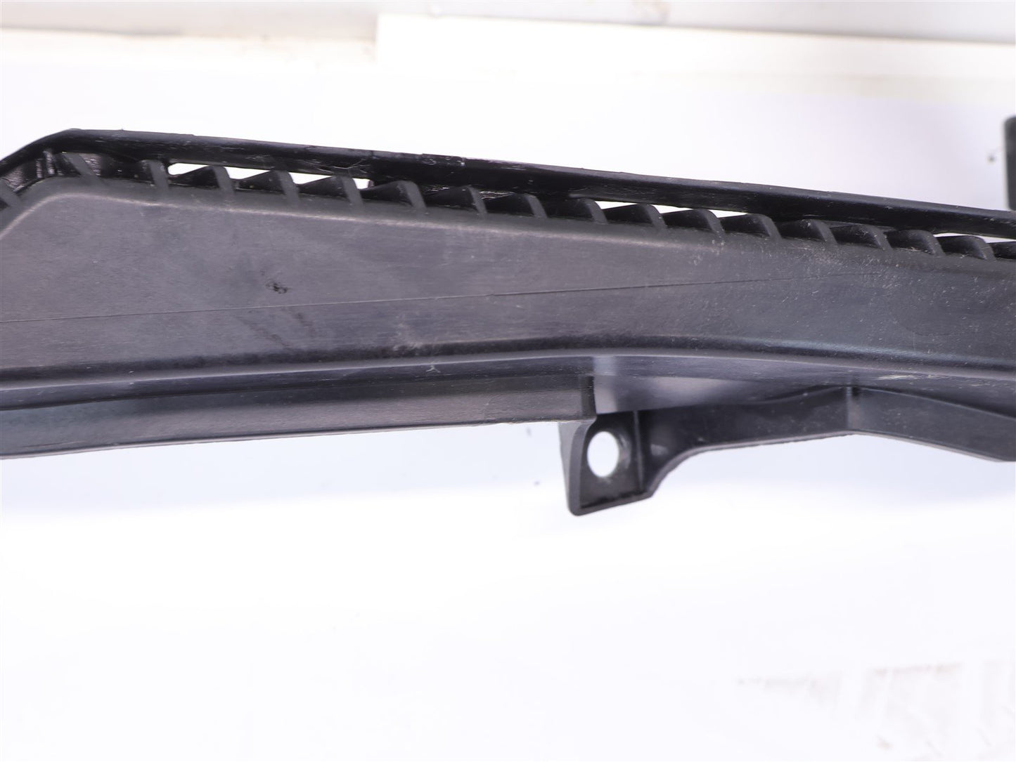 2010-2014 Subaru Outback Passenger Front Bumper Cover Bracket Corner RH 10-14