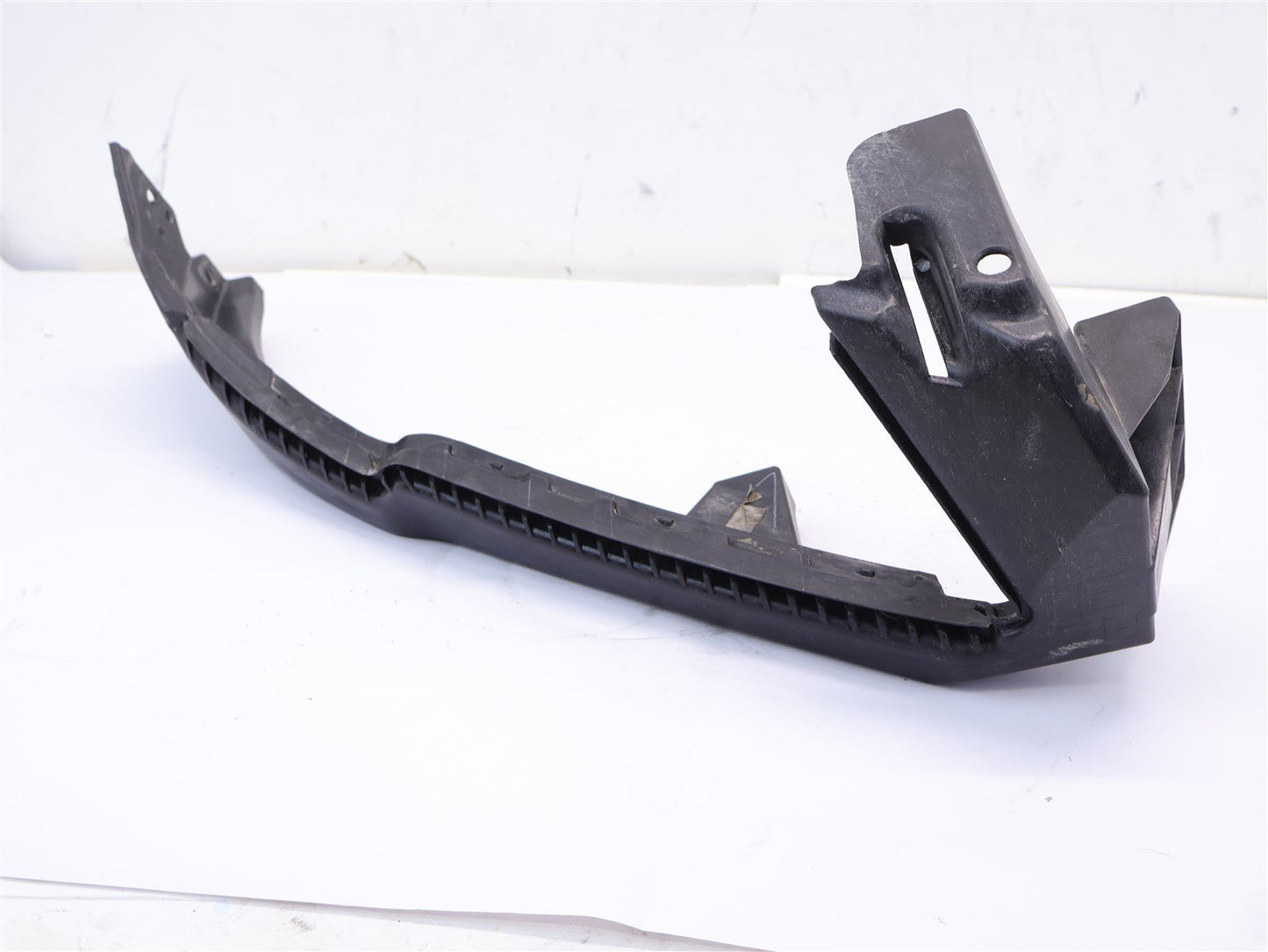 2010-2014 Subaru Outback Passenger Front Bumper Cover Bracket Corner RH 10-14