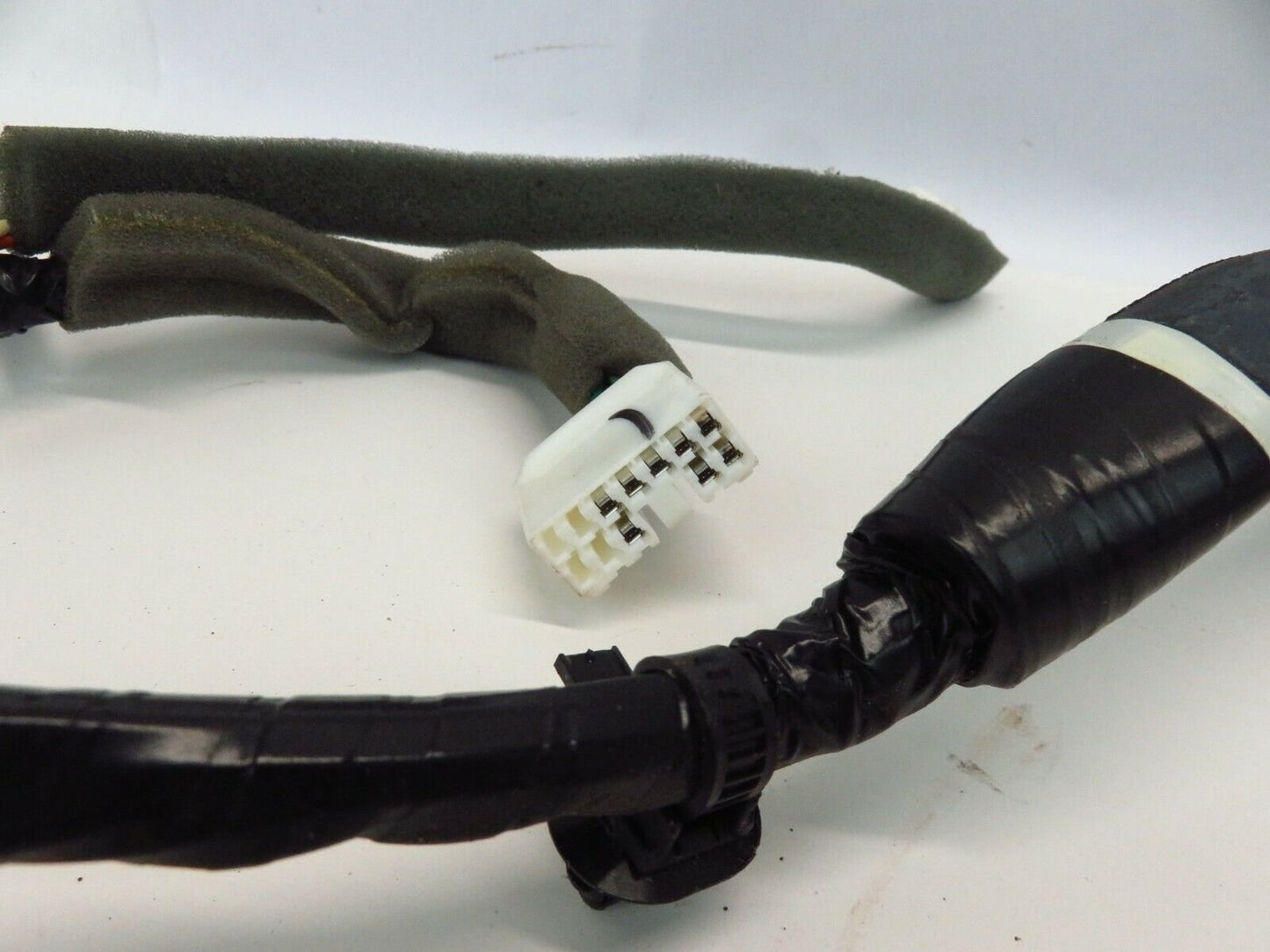 2011 Subaru Outback Passenger Front Door Wire Harness 81821AJ39A RH Side 11-2014