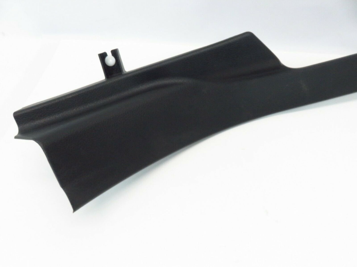 2011 Subaru Outback Passenger Rear Door Sill Trim 94061AJ04A RH Right 2010-2014