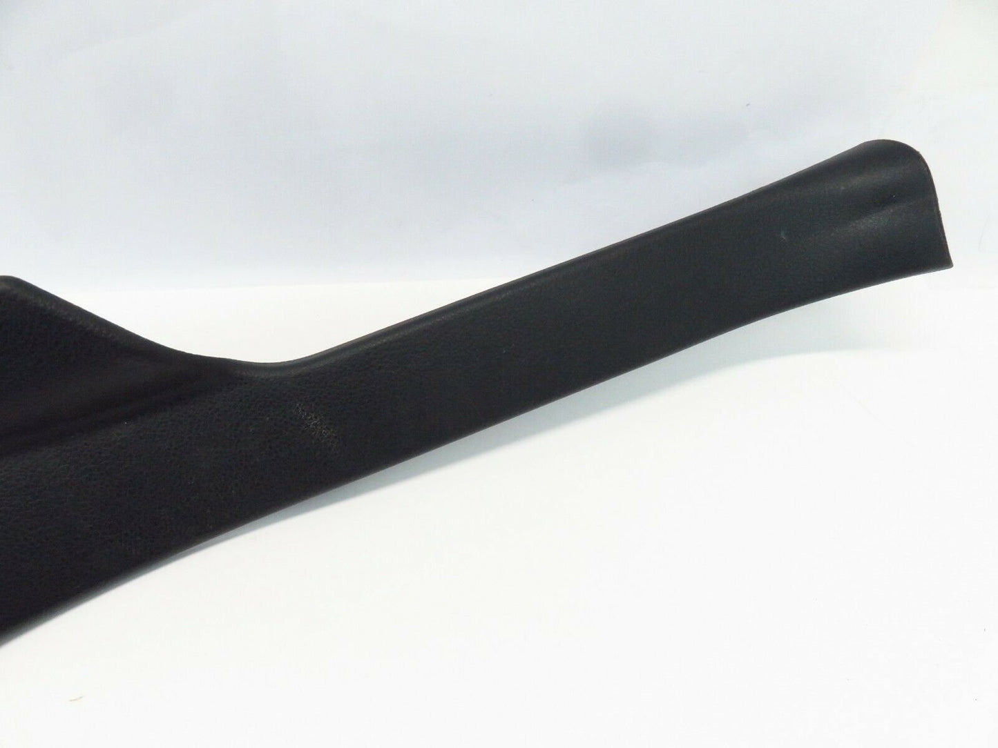 2011 Subaru Outback Passenger Rear Door Sill Trim 94061AJ04A RH Right 2010-2014
