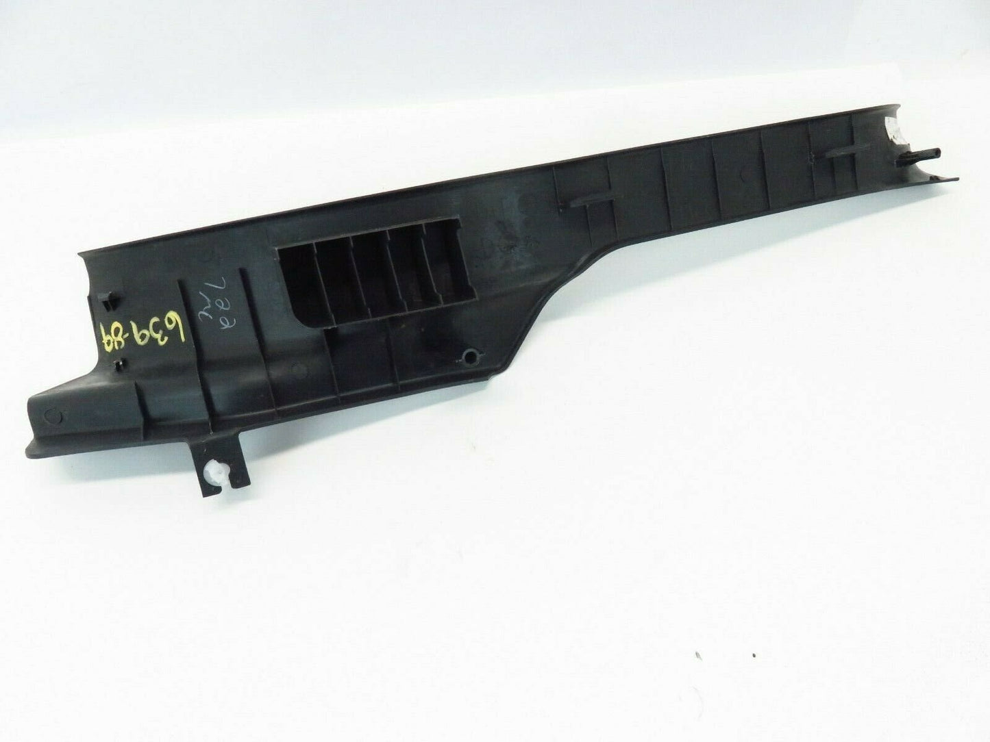 2011 Subaru Outback Passenger Rear Door Sill Trim 94061AJ04A RH Right 2010-2014