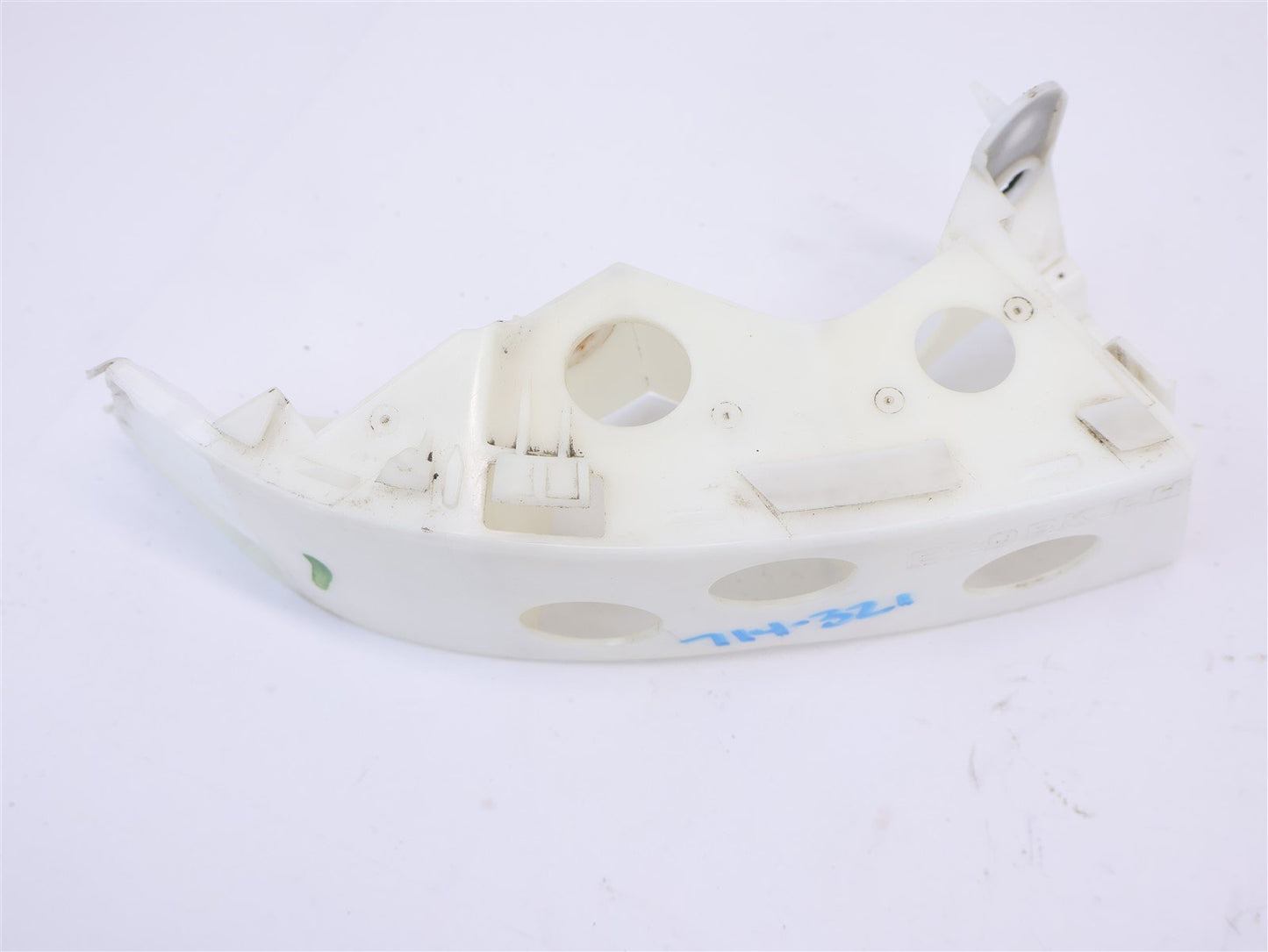 2010-2014 Subaru Outback Rear Bumper Cover Bracket LH Driver OEM 10-14