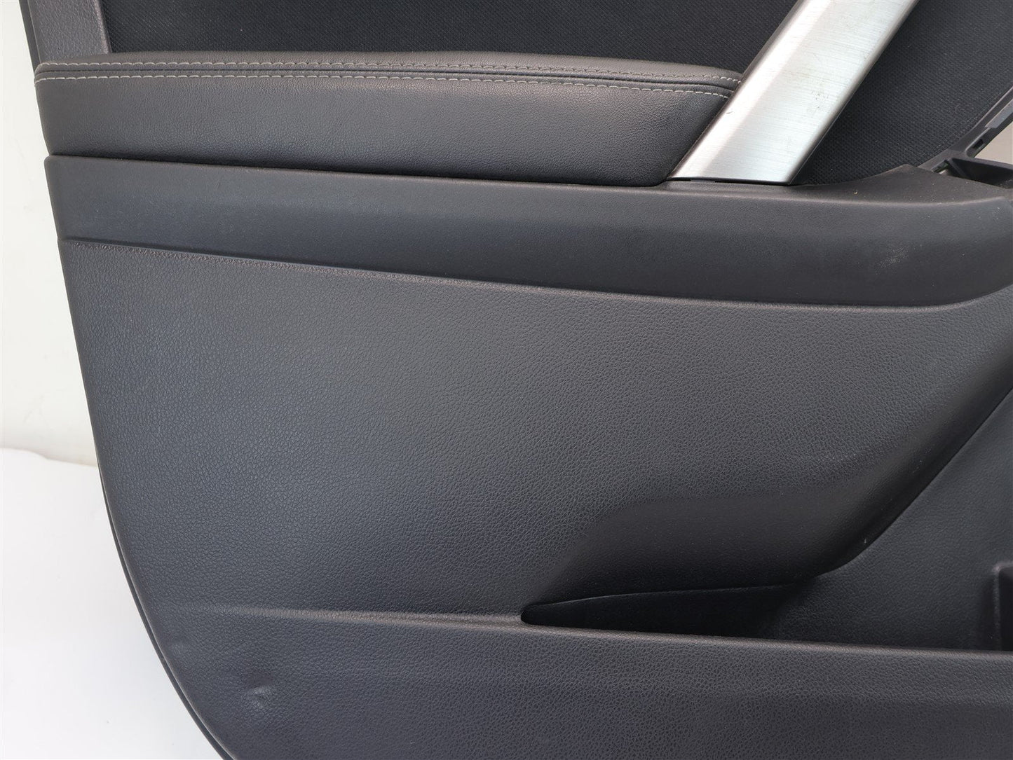 2016 Subaru Forester Driver Front Door Panel Interior Card Trim Cover LH 14-16