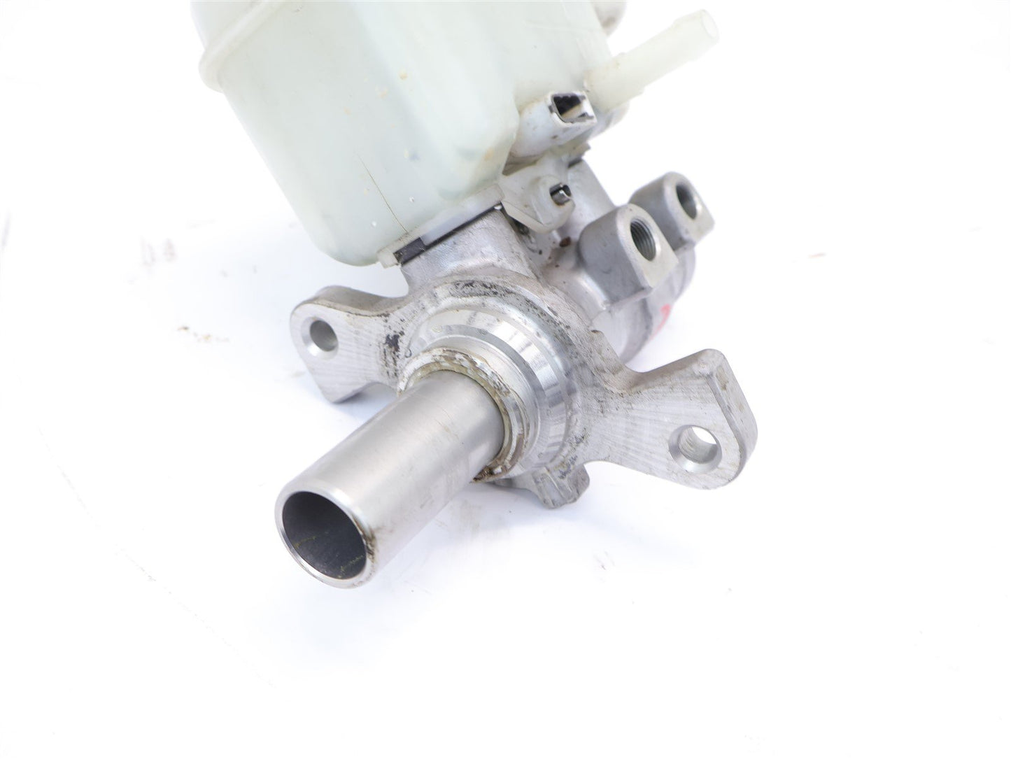 2013 2014 2015 Subaru XV Crosstrek Brake Master Cylinder MT Fluid Reservoir OEM