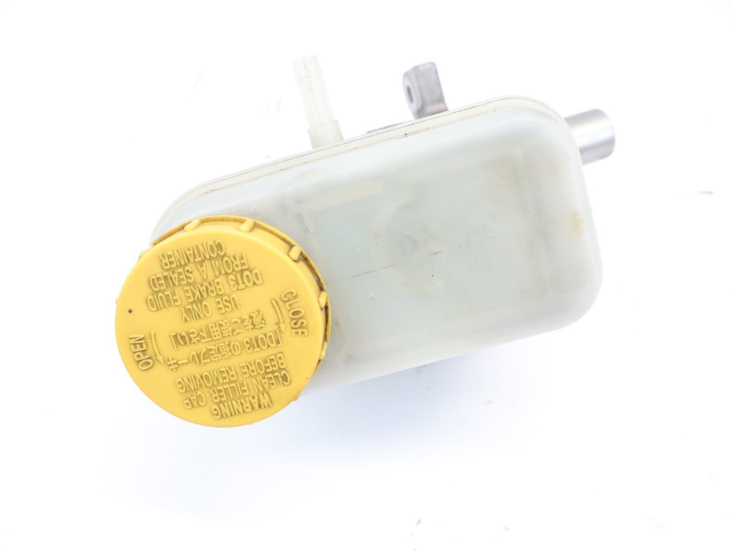 2013 2014 2015 Subaru XV Crosstrek Brake Master Cylinder MT Fluid Reservoir OEM