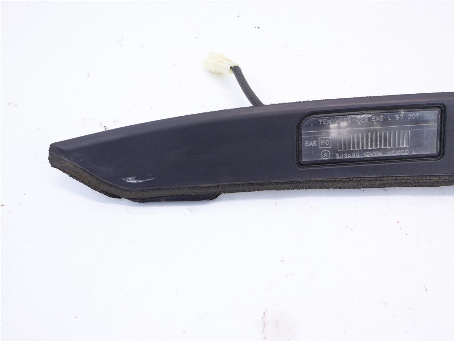 2005-2009 Subaru Legacy License Plate Light Trim Panel Trunk Lid Lamp SEDAN